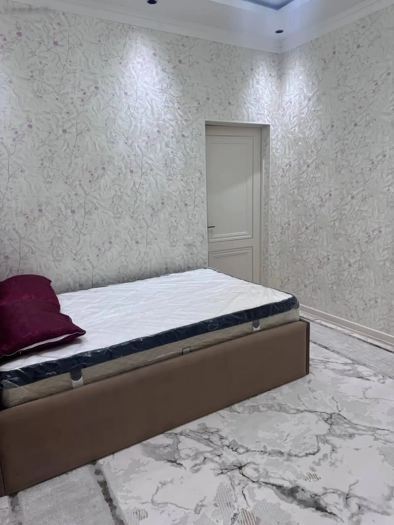 4-к квартира, 5 этаж, 140 м², пайкари таможный