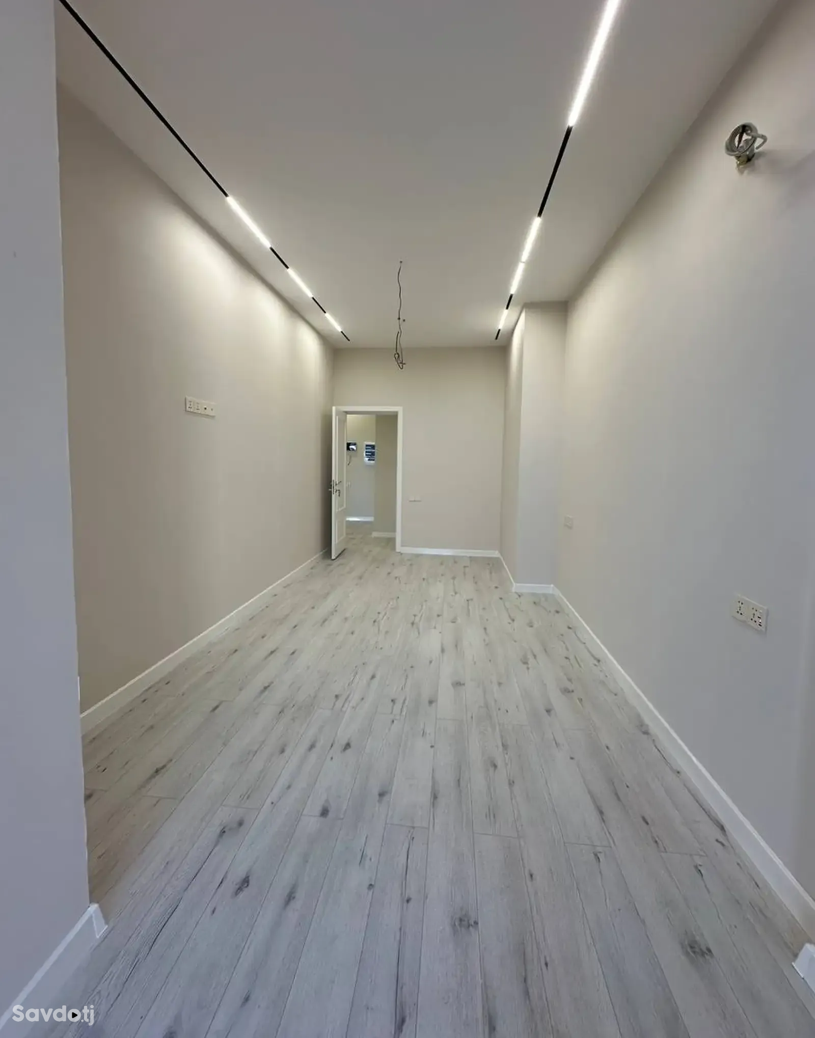 3-комн. квартира, 8 этаж, 84 м², Шохмансур Ул Айни на против Пайкар