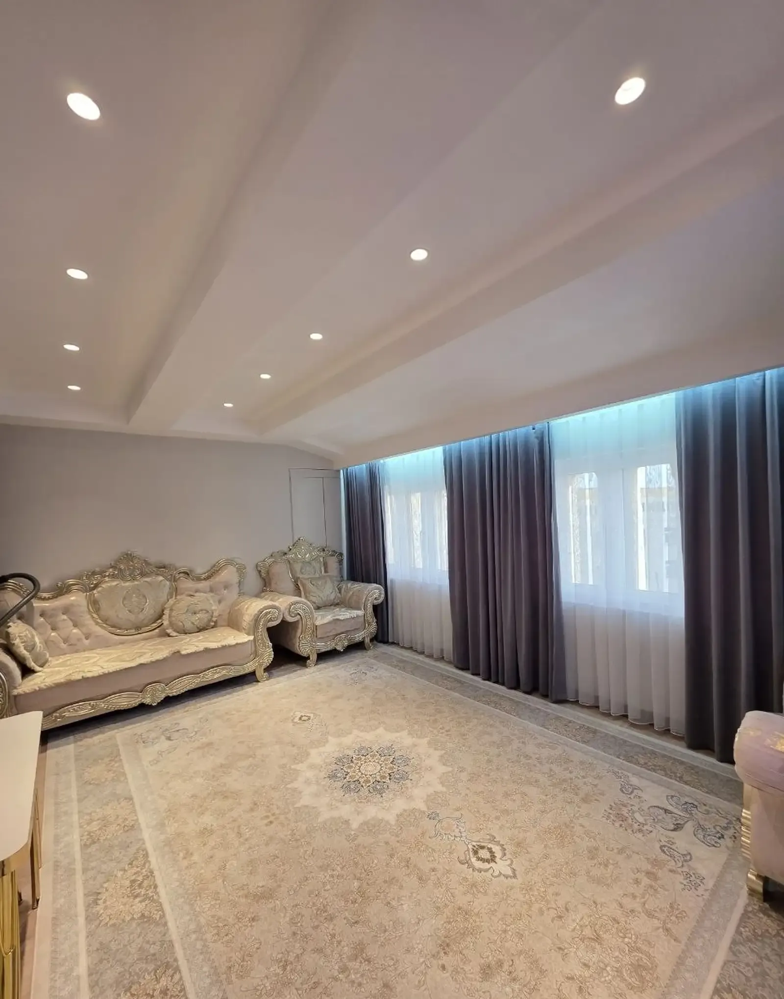 2-к квартира, 18 этаж, 51 м², Шохмансур Садбарг Ватан