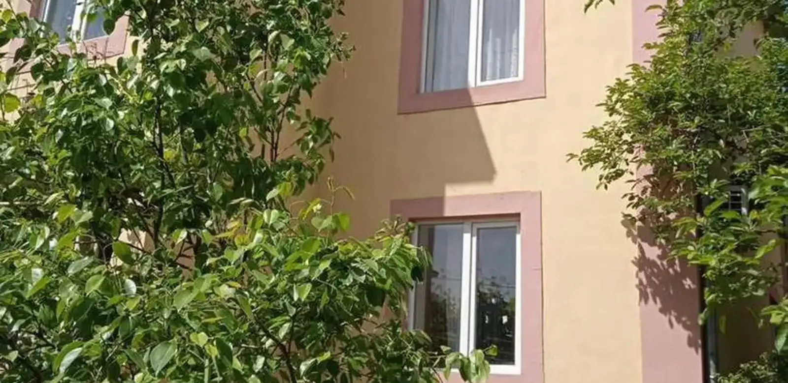 3-этажный, 9 комнатный дом, 330 м², Шохмансур