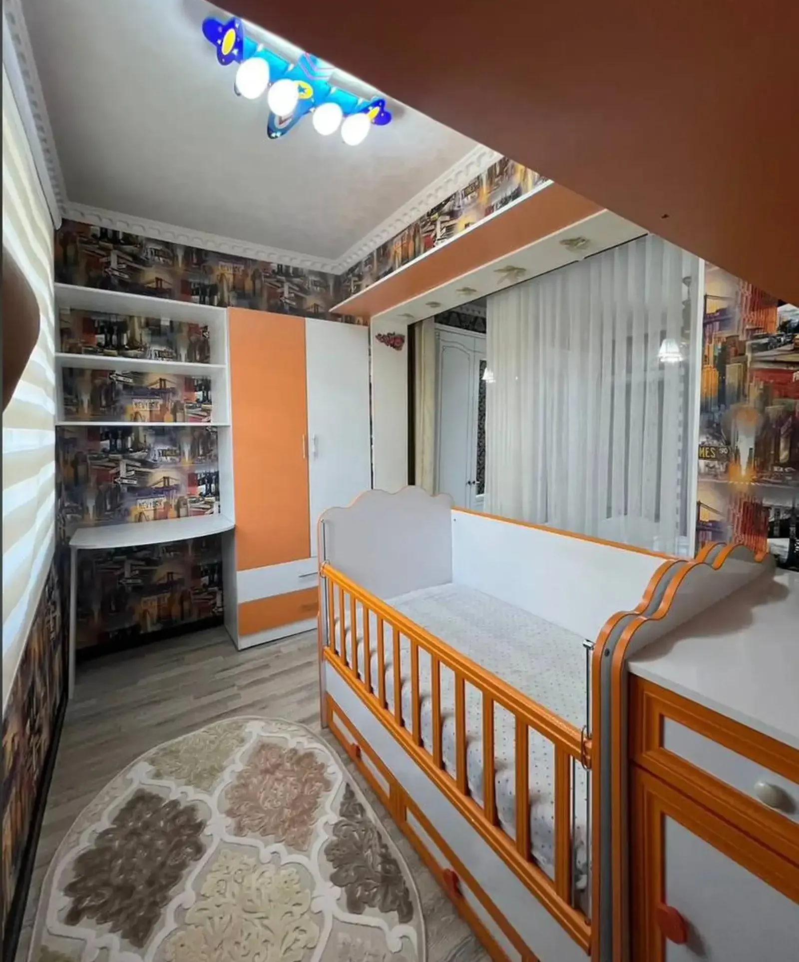2-комн. квартира, 4 этаж, 80м², Сино