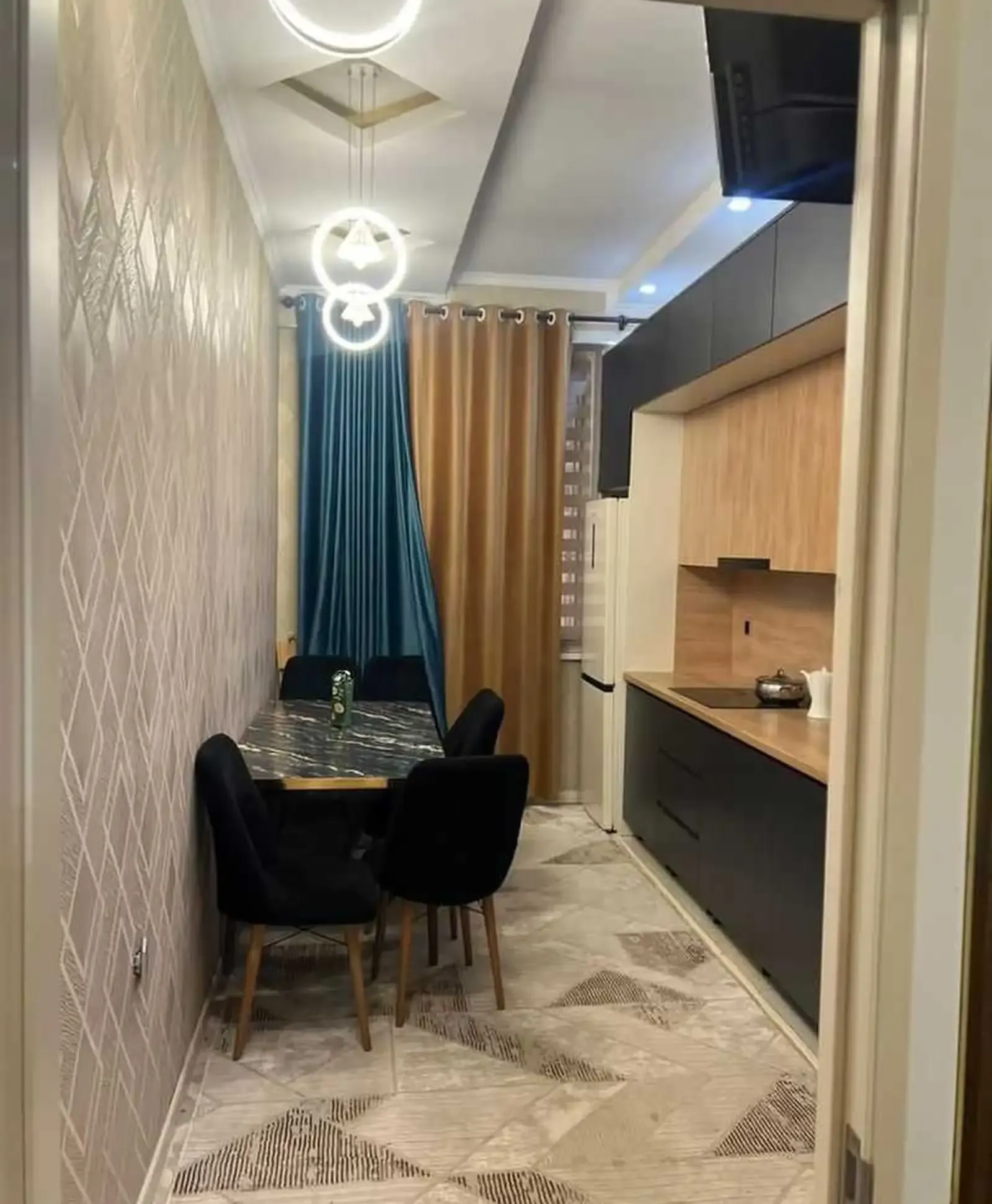3-комн. квартира, 1 этаж, 100м², доми пушти Лесная Сказка