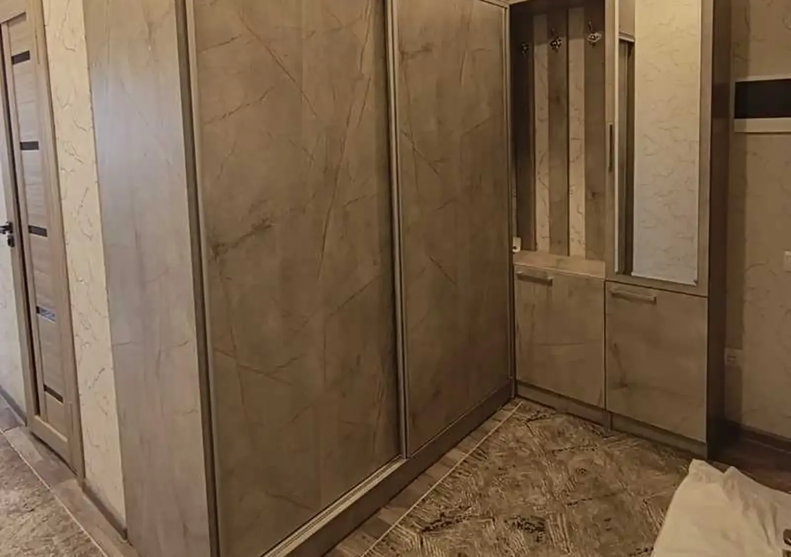2-комн. квартира, 9 этаж, 80м², 33мкр