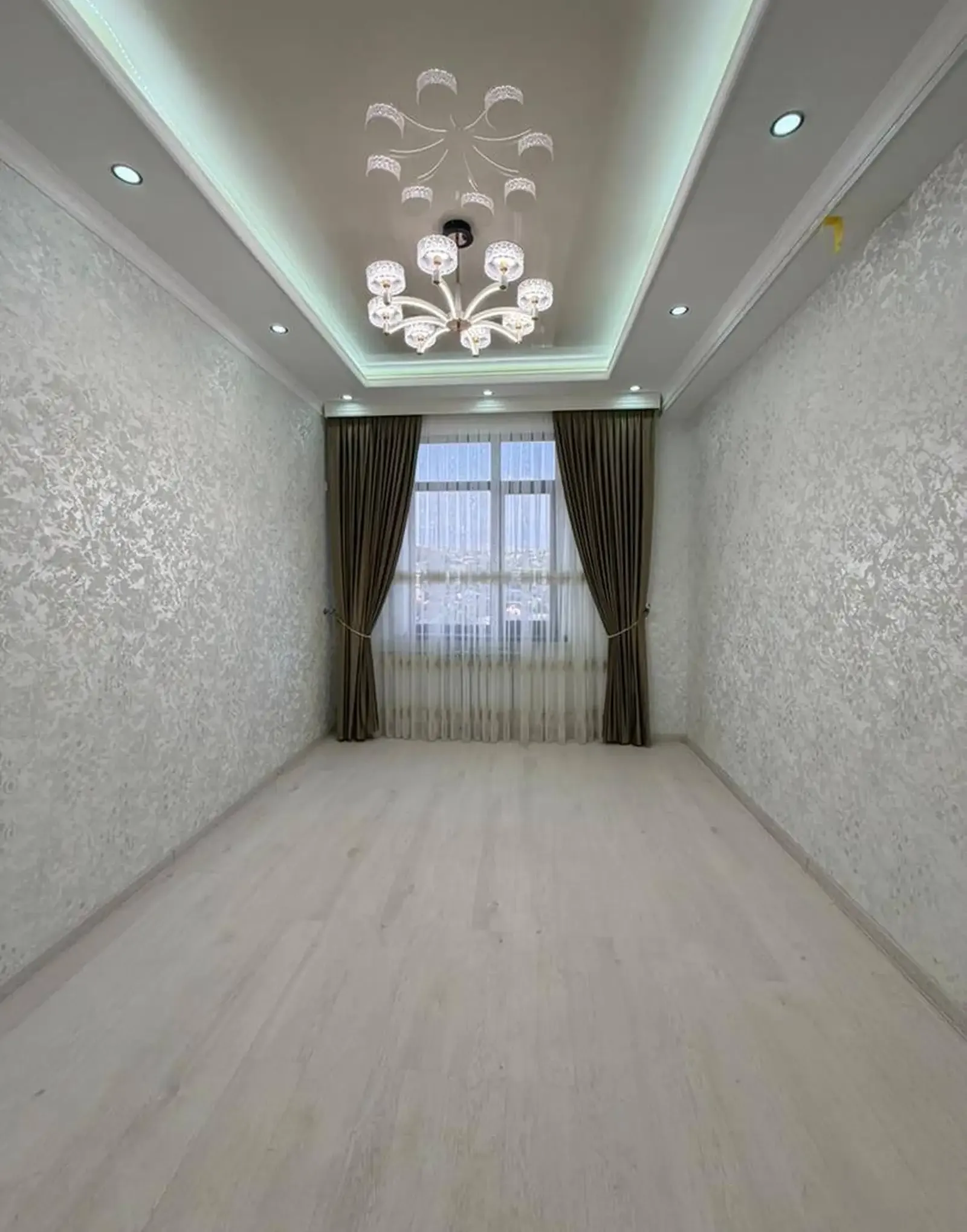 2-комн. квартира, 15 этаж, 73 м², Шохмансур