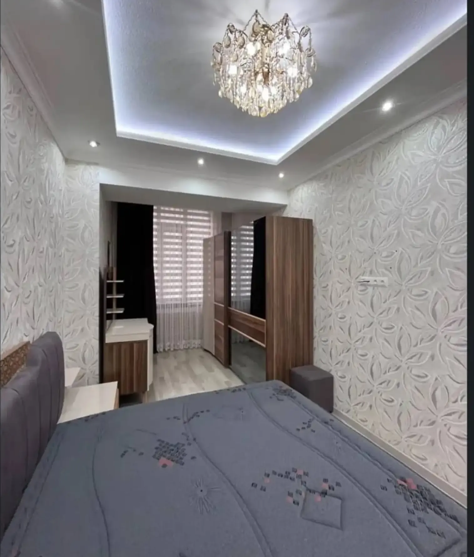 2-комн. квартира, 12 этаж, 75м², Шохмансур