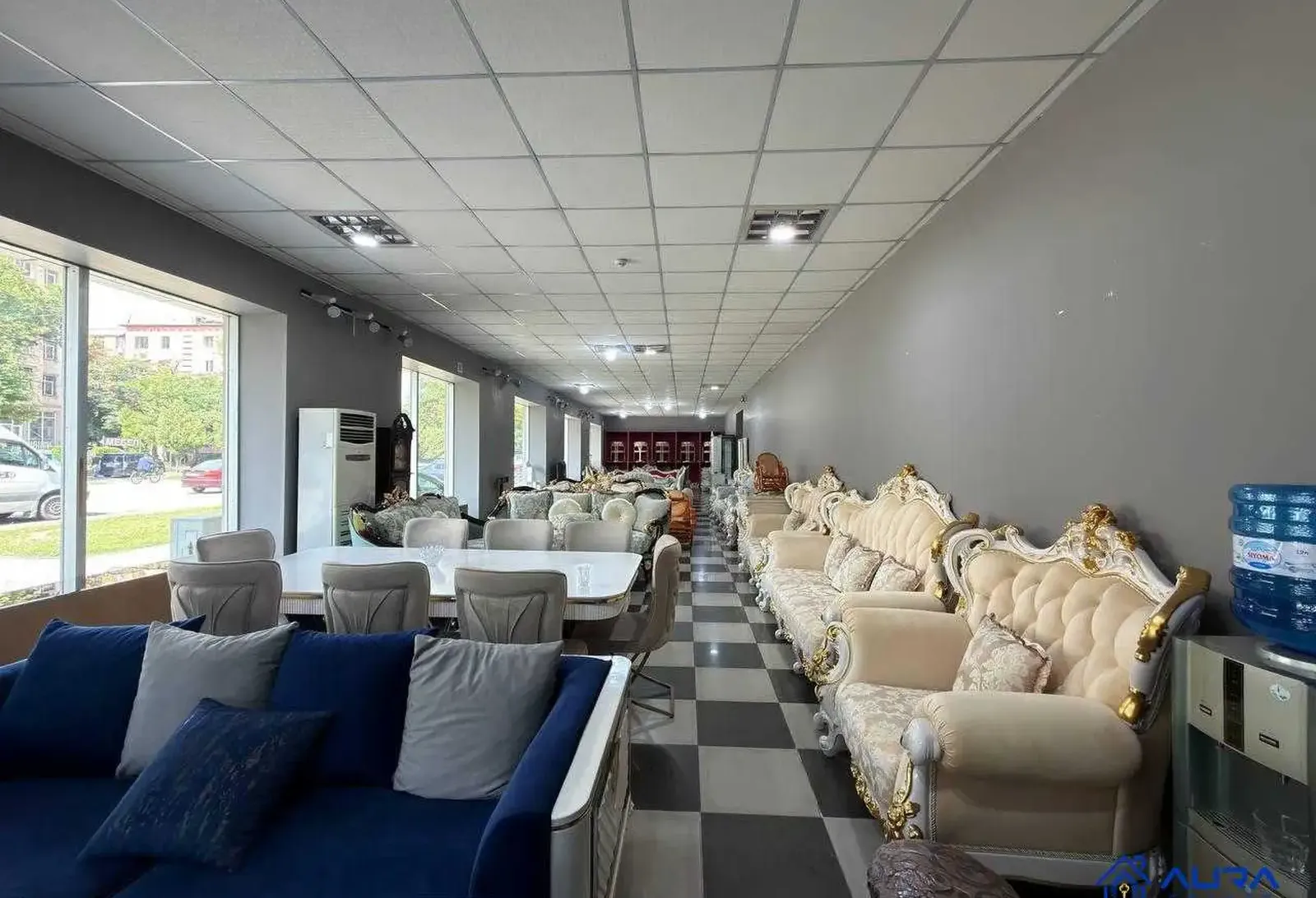 Помещение под магазин / салон, 702м², Сино 33мкр