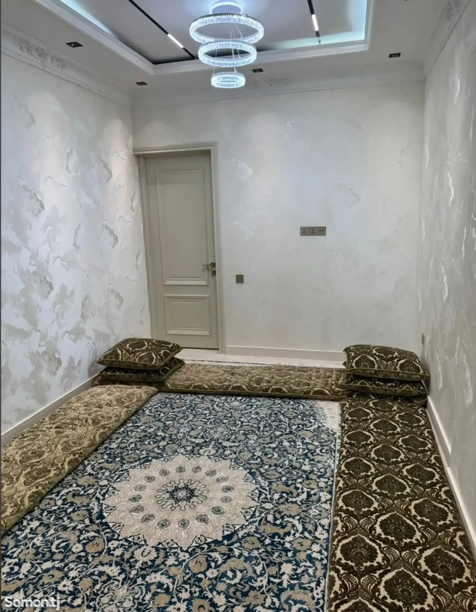 2-комн. квартира, 6 этаж, 65м², сино
