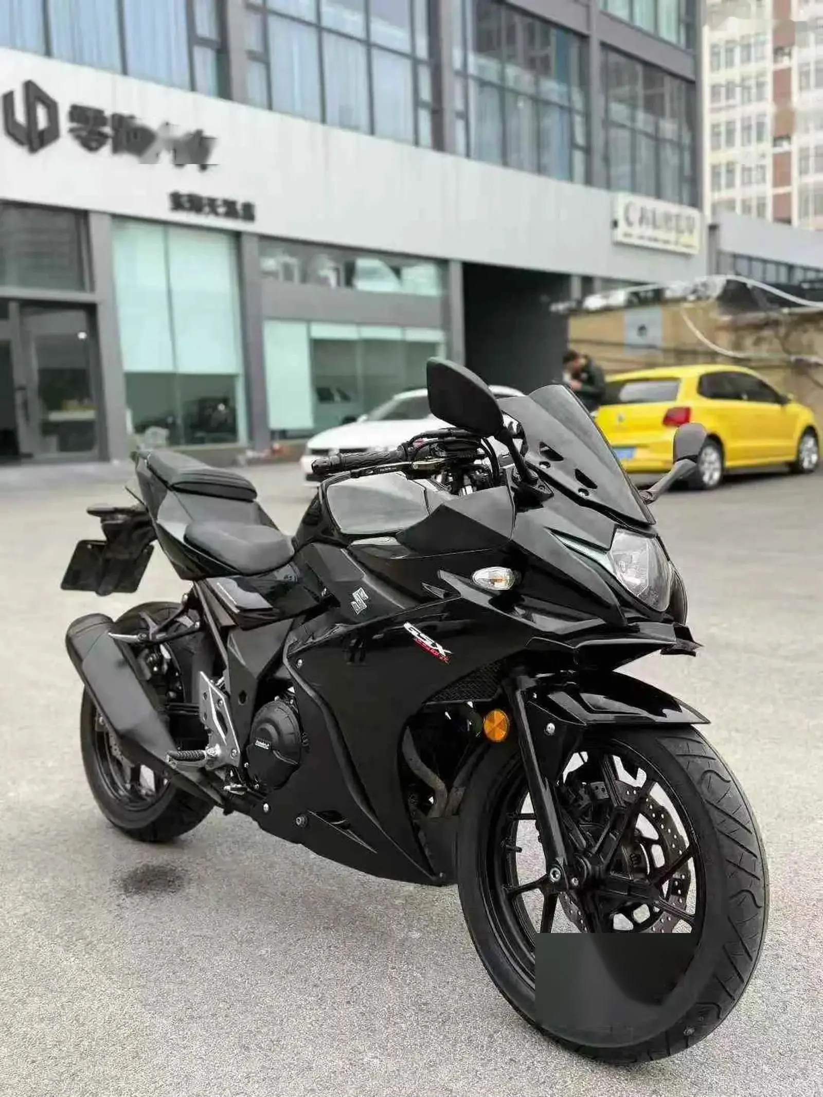 Мотоцикл Suzuki GSX
