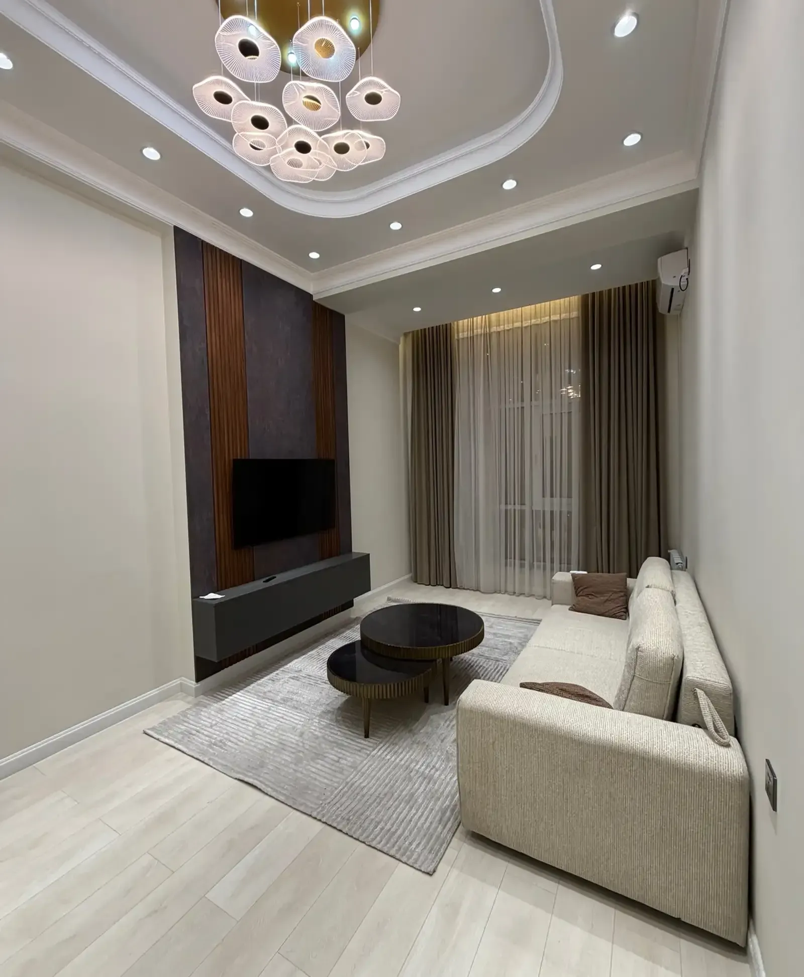 2-комн. квартира, 18 этаж, 67м², Шохмансур/Пайкар