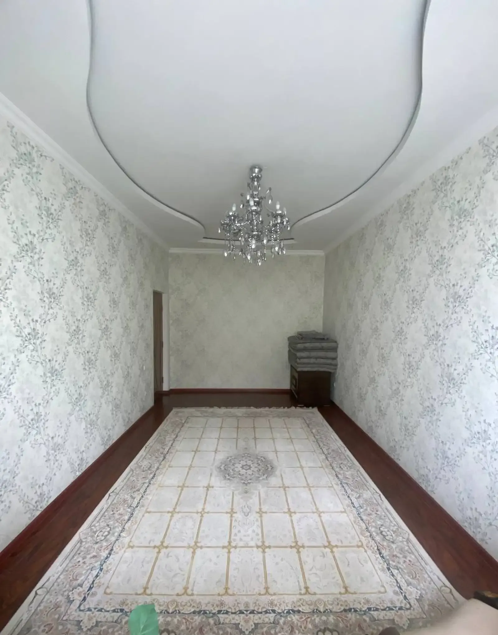 4-комн. квартира, 4 этаж, 140 м², Сино 102мкр возле Ресторана Шахриёр