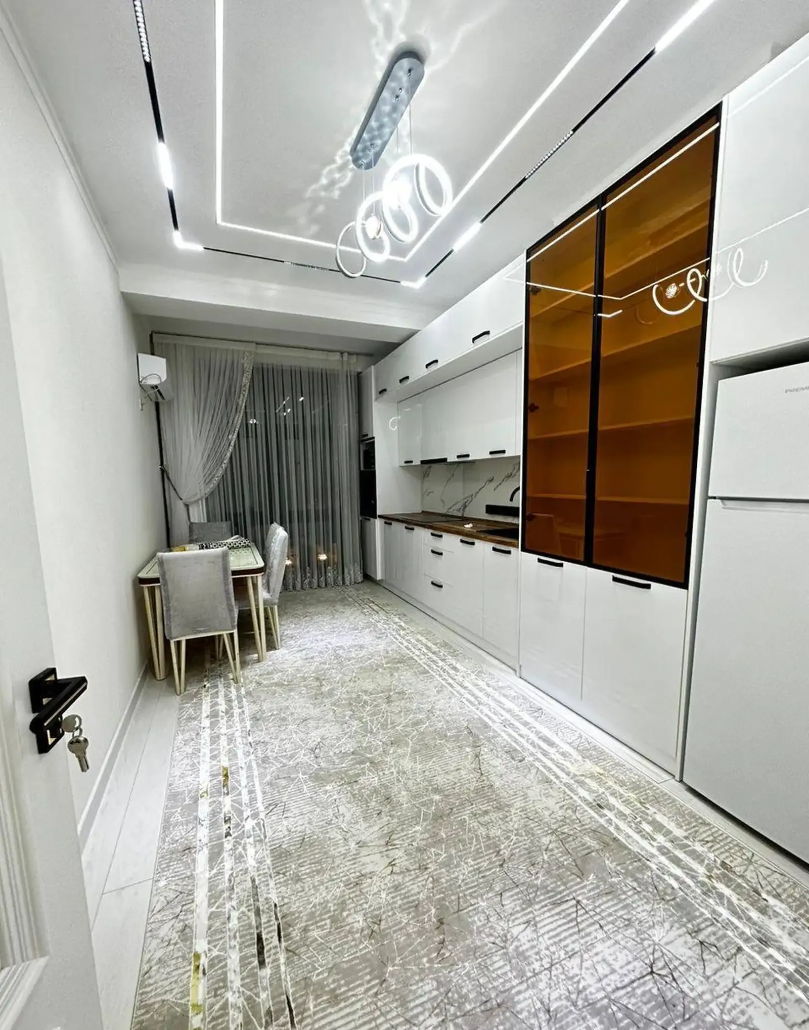 3-комн. квартира, 3 этаж, 119 м², Исмоили Cомони