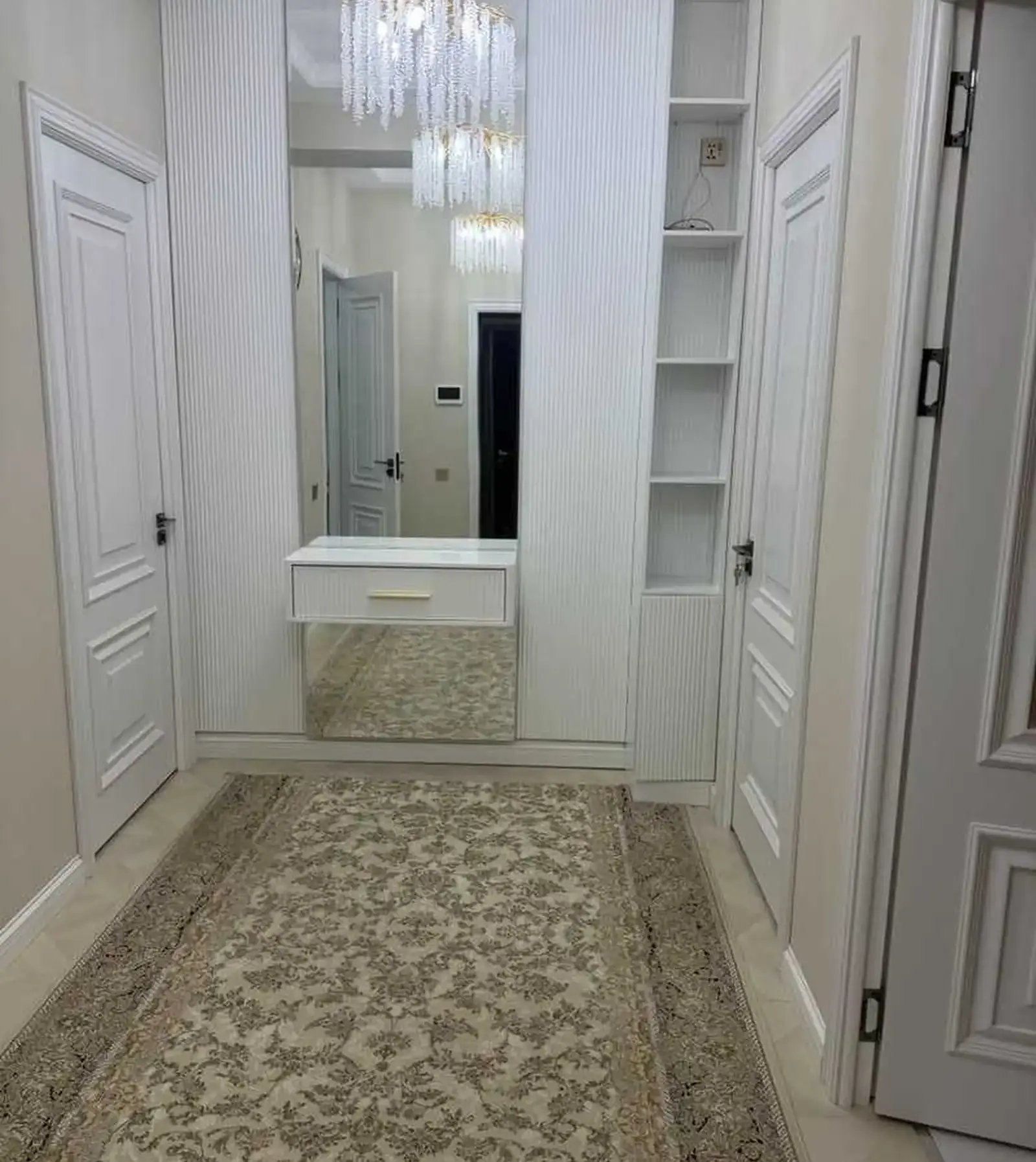 5-комн. квартира, 4 этаж, 220м², доми Баракат, путовский