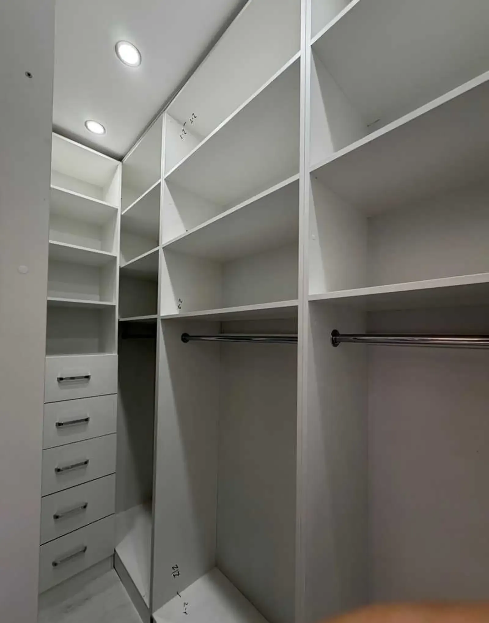 3-комн. квартира, 5 этаж, 96м², Шоҳмансур, Танка