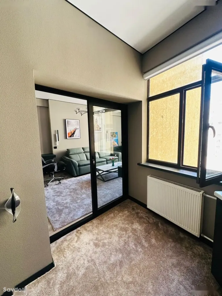 2-комн. квартира, 5 этаж, 62 м², сино