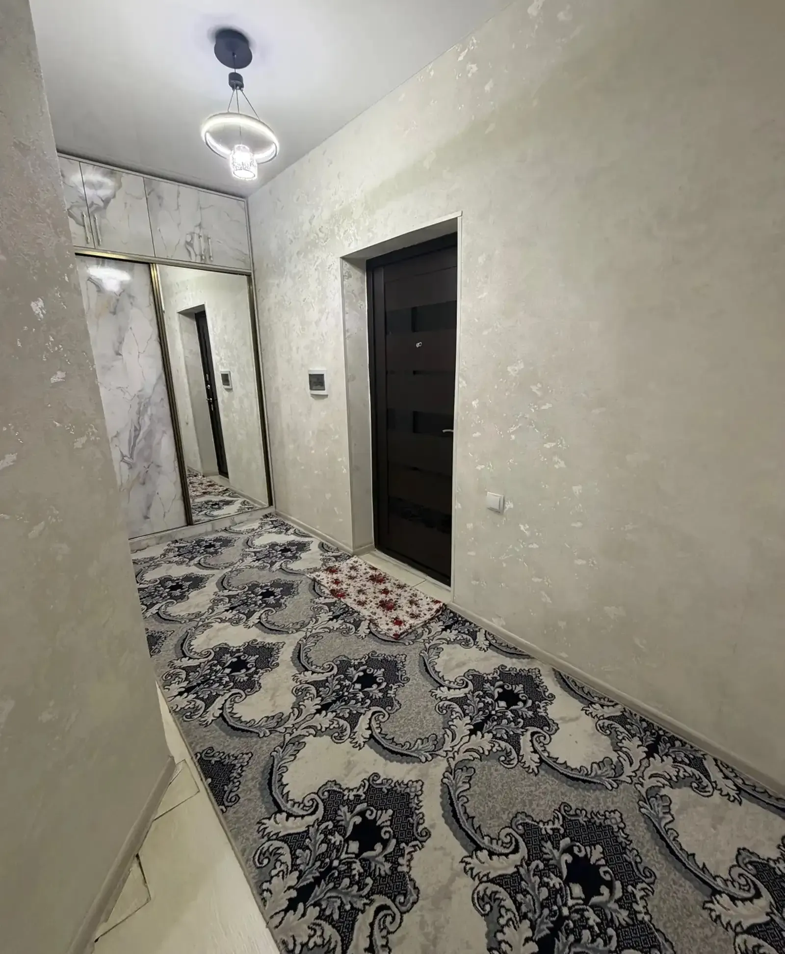 3-комн. квартира, 4 этаж, 92м², поворот Аэропорта