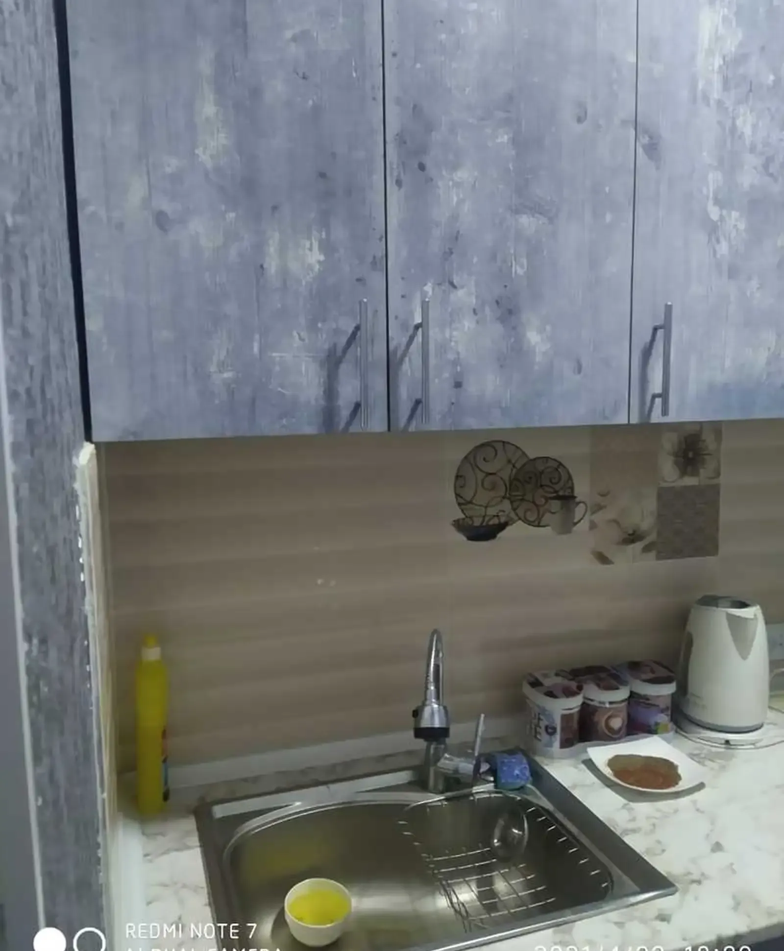 2-комн. квартира, 2 этаж, 55м², н. Сино, ориентир посольство России
