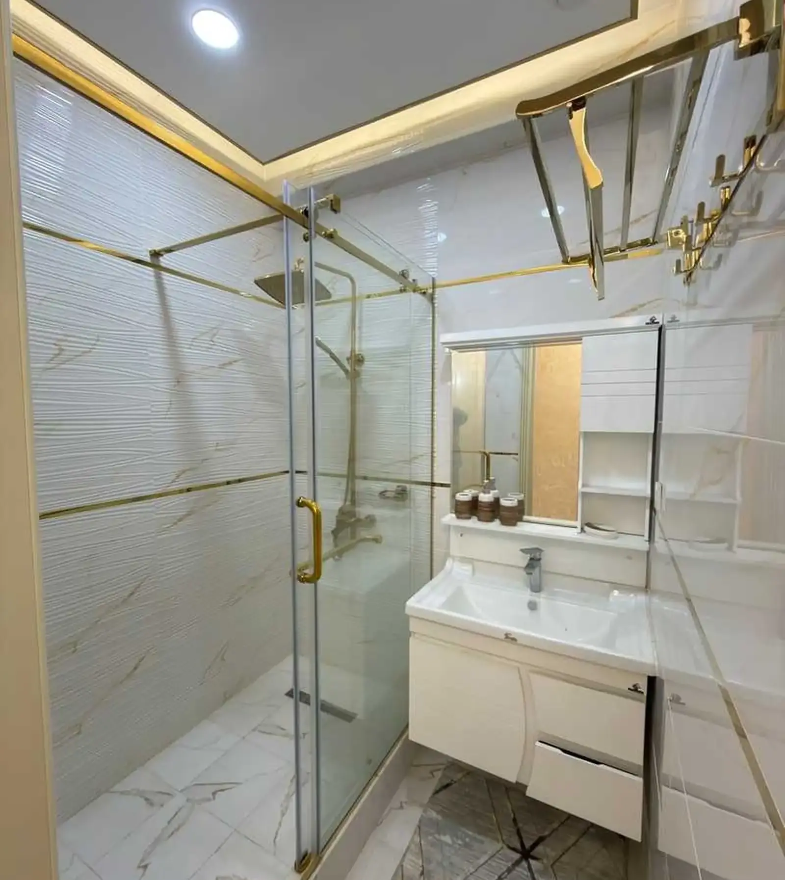 3-комн. квартира, 4 этаж, 80м², улица Шириншох Шотемура 75/2