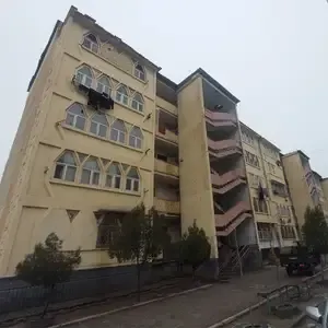3-этажный, 7 комнатный дом, 750 м², Центр, Главный Алиф Банк