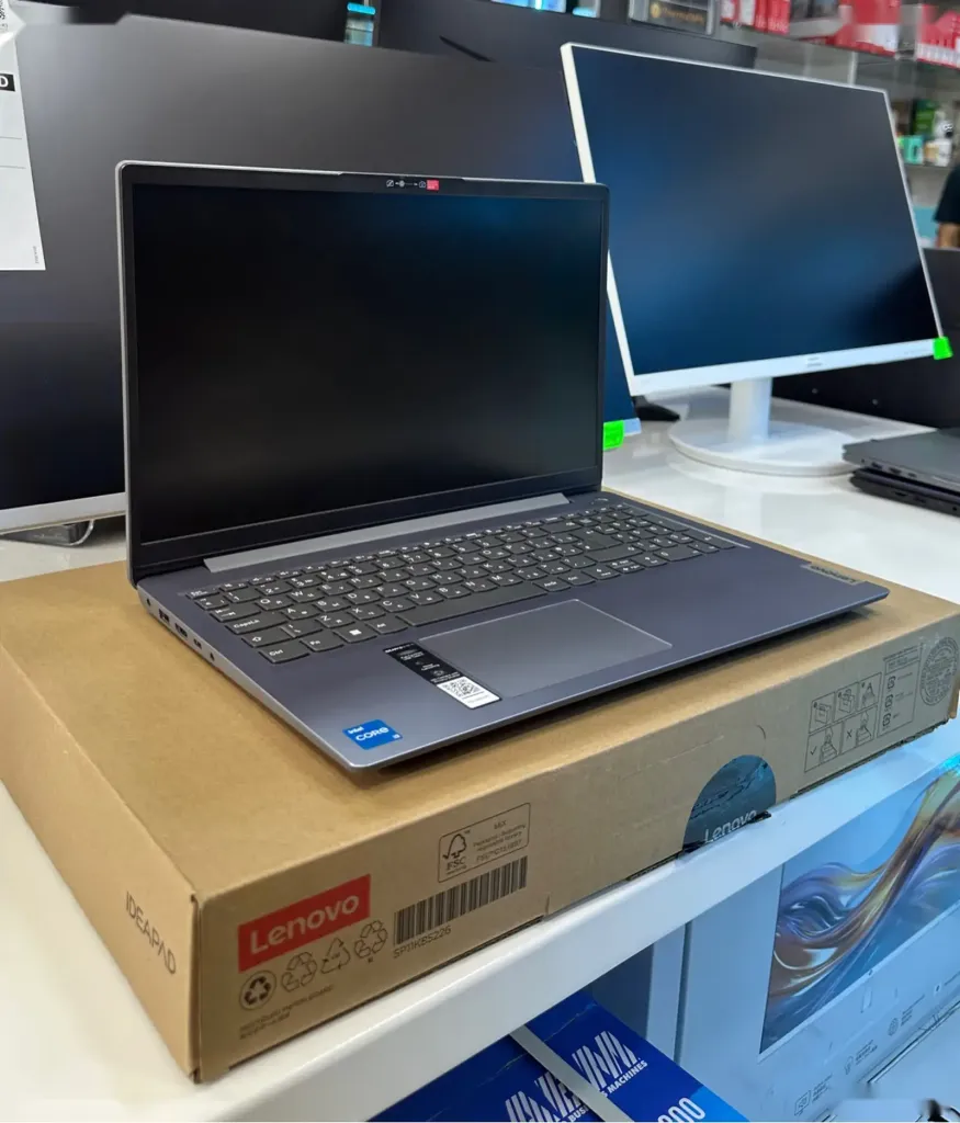 Ноутбук Lenovo core i 3