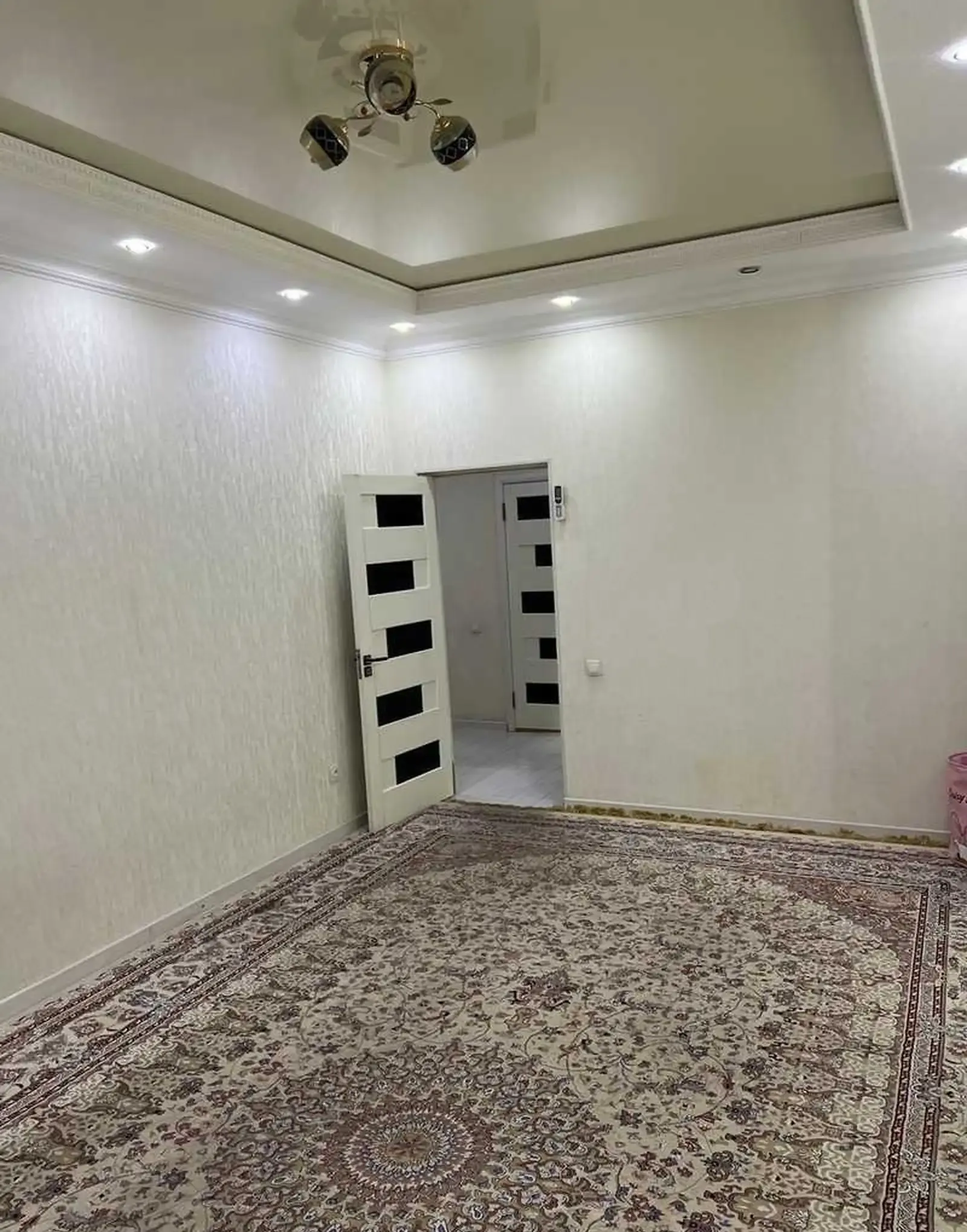 2-комн. квартира, 3 этаж, 69 м², Сино
