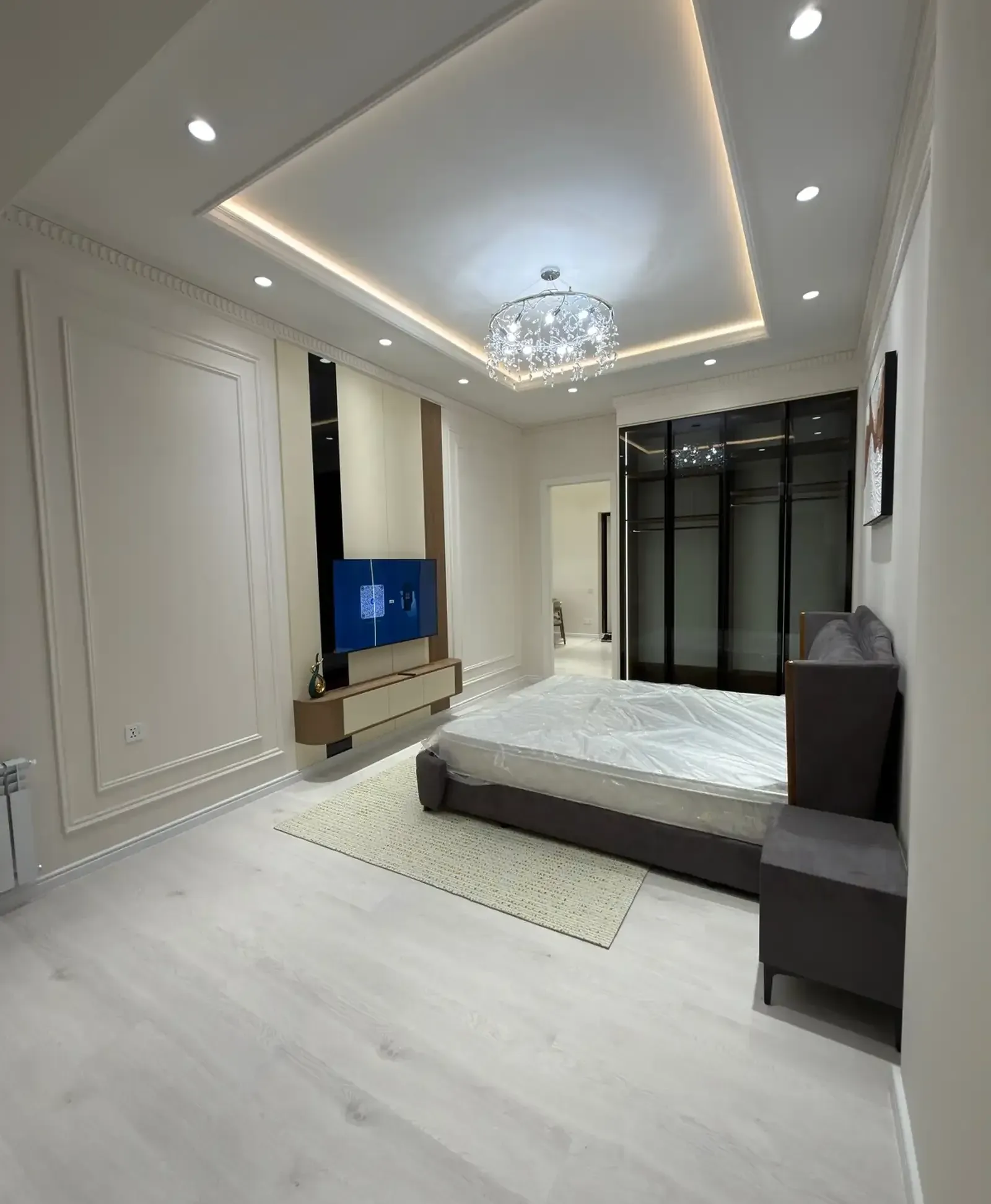 2-комн. квартира, 12 этаж, 65м², Садбарг, Шохмансур