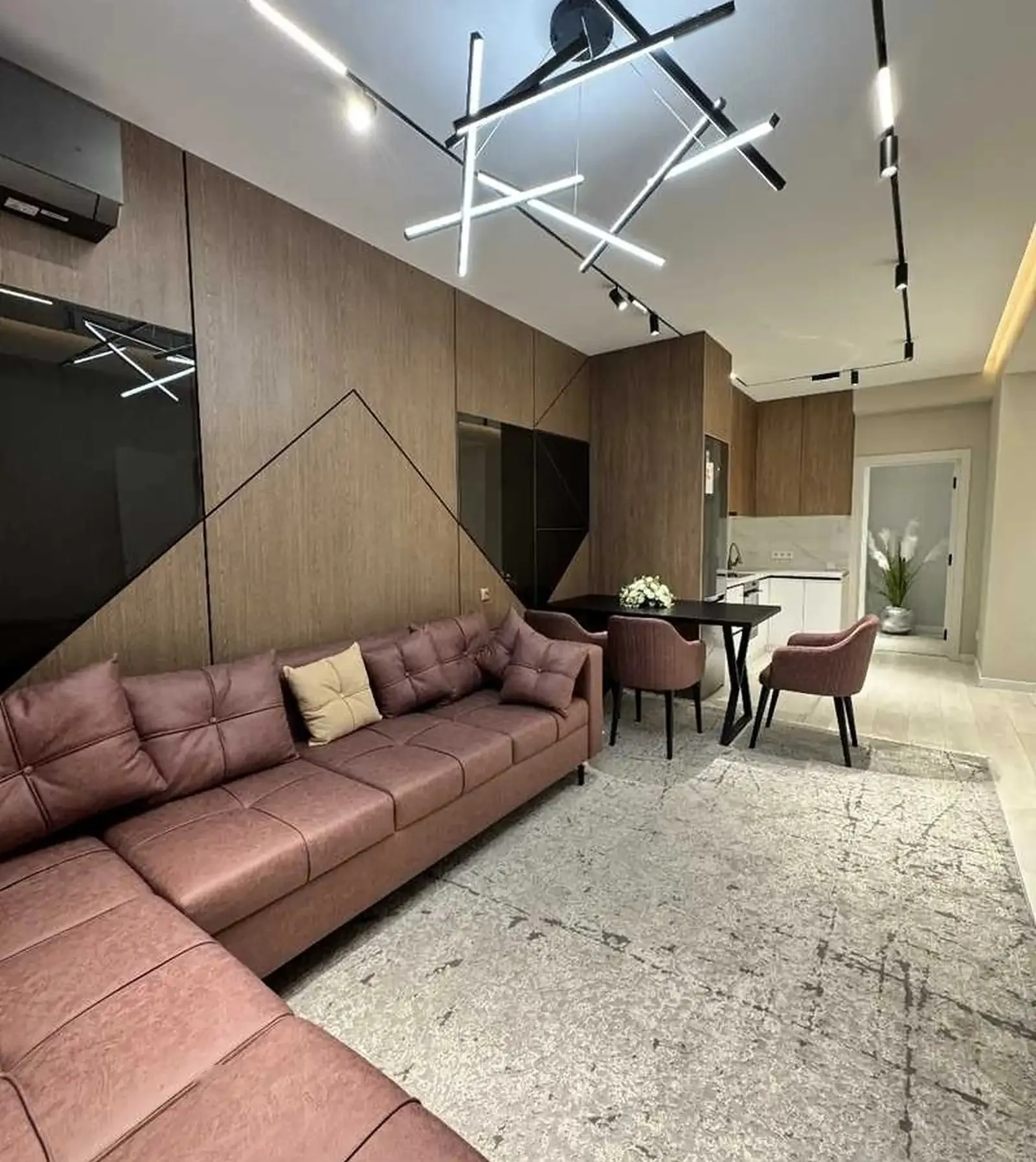 2-комн. квартира, 10 этаж, 63м², 2 роддом