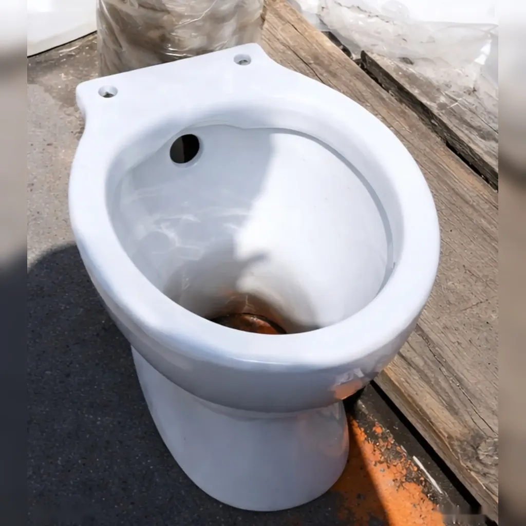 Дачный унитаз