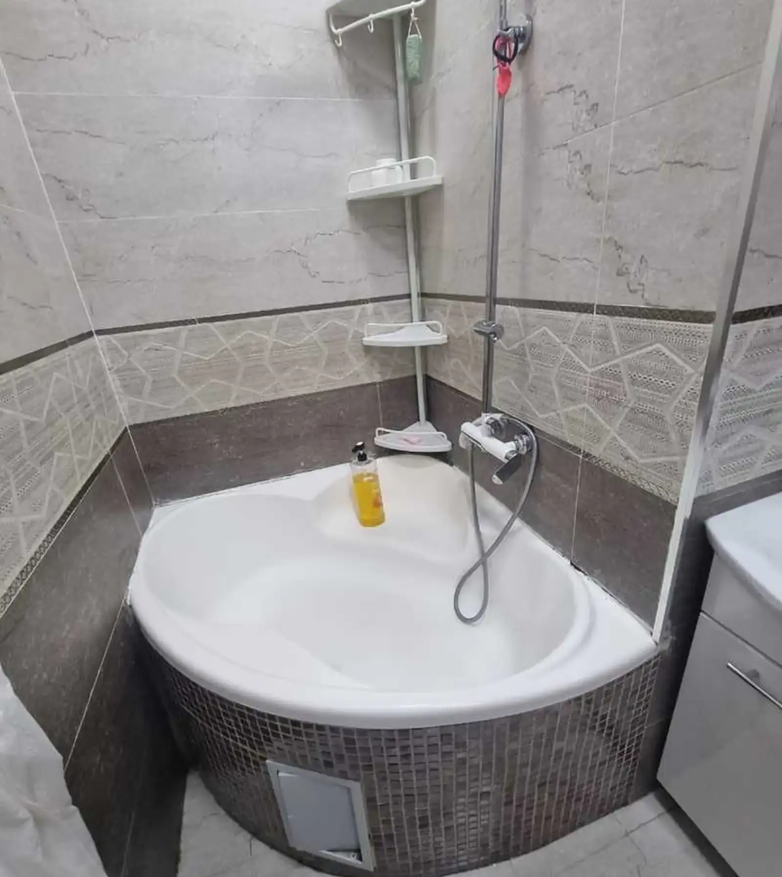3-комн. квартира, 10 этаж, 110м², И Сомони