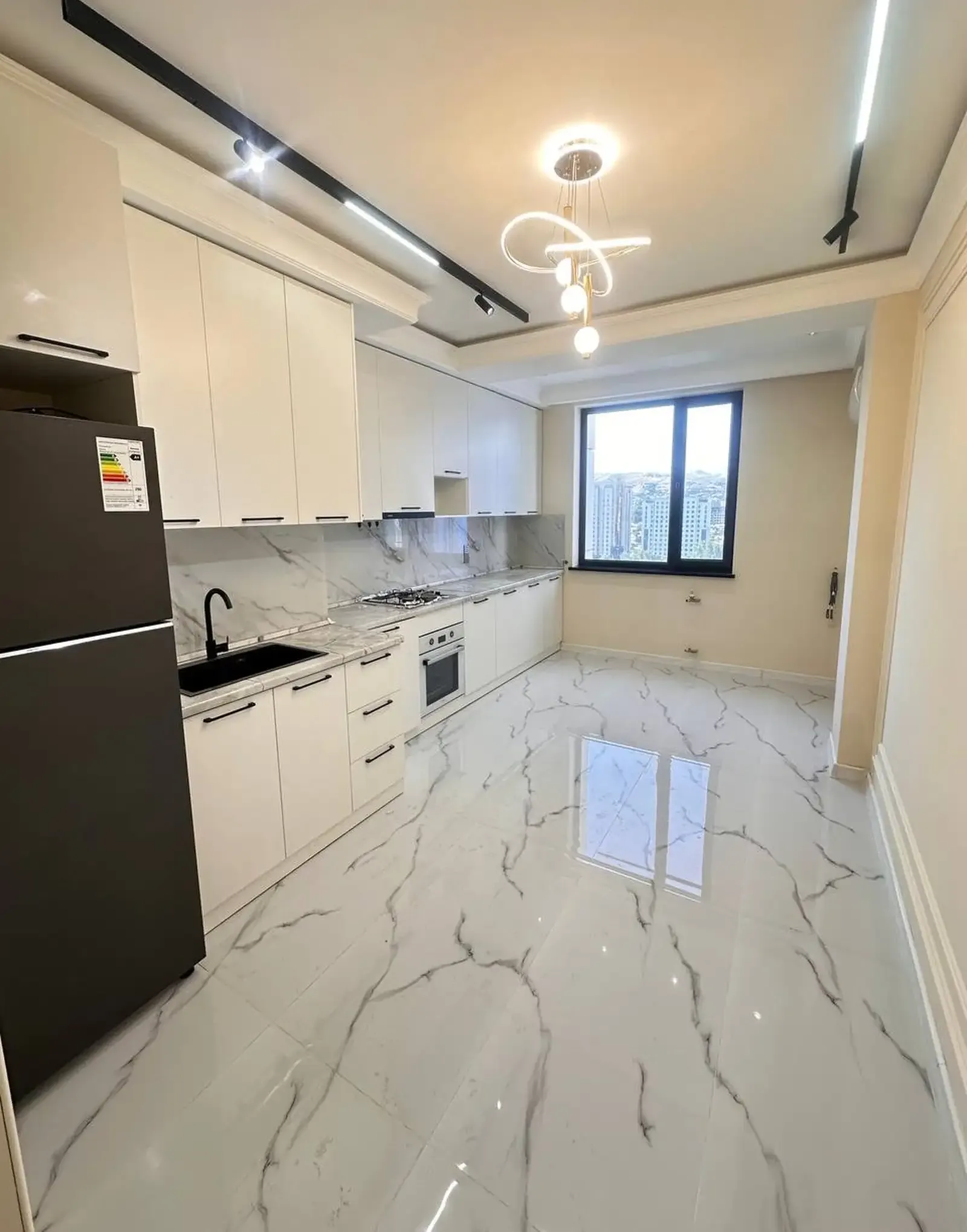 2-комн. квартира, 15 этаж, 84 м², Сино