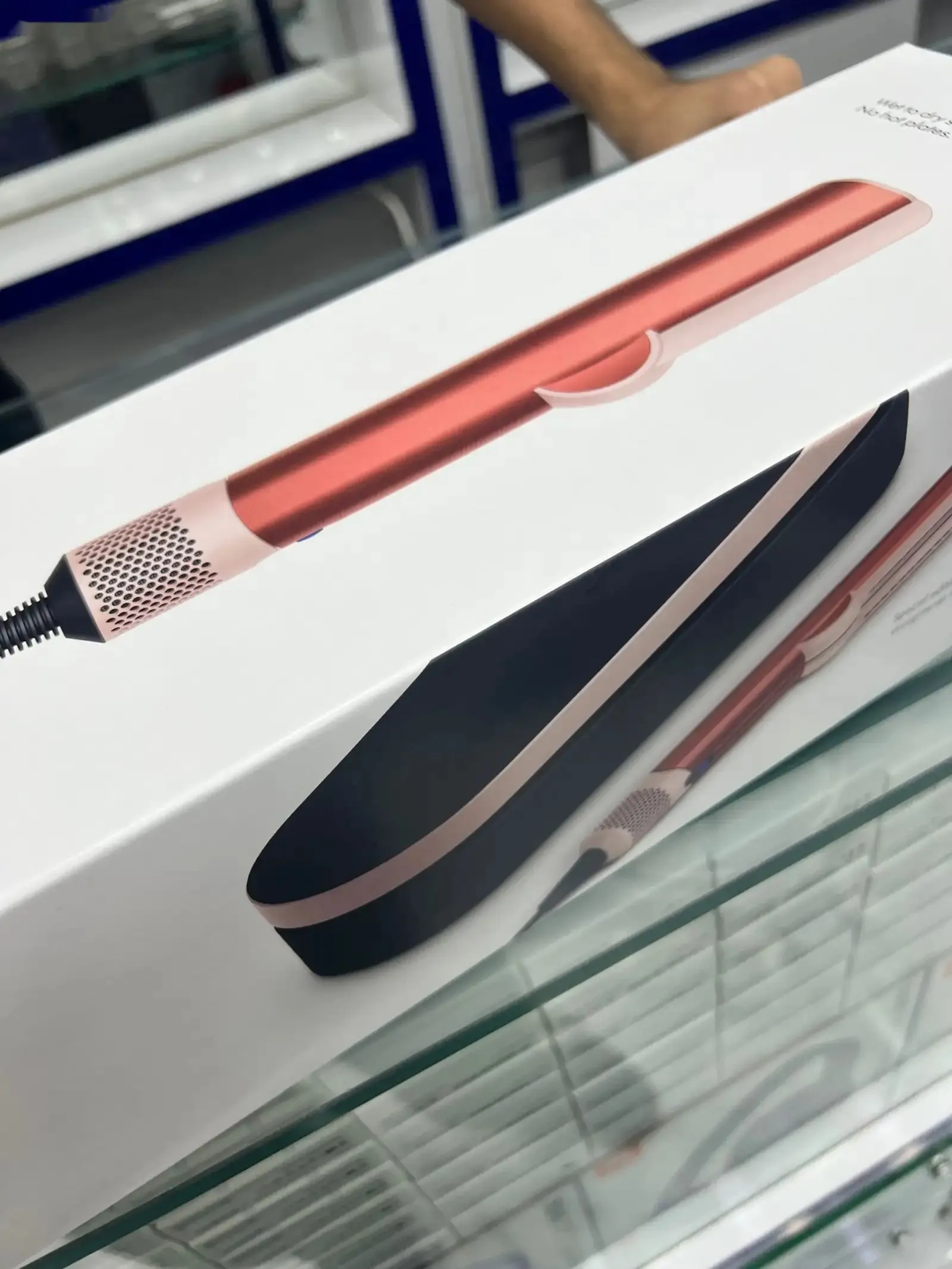 Фен Dyson airstrait