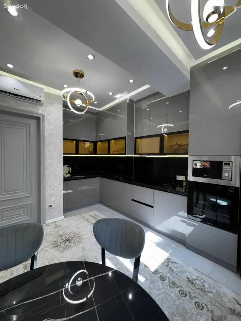 3-комн. квартира, 5 этаж, 115 м², сино