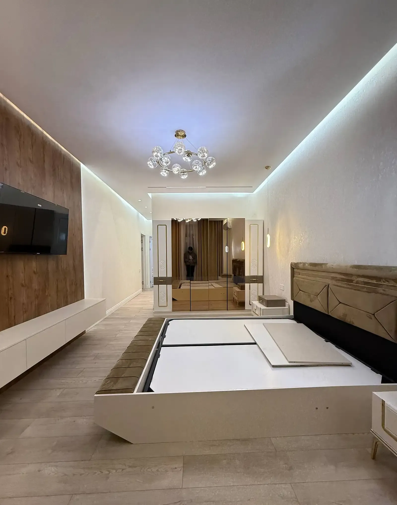 4-к квартира, 3 этаж, 215 м², И Сомони