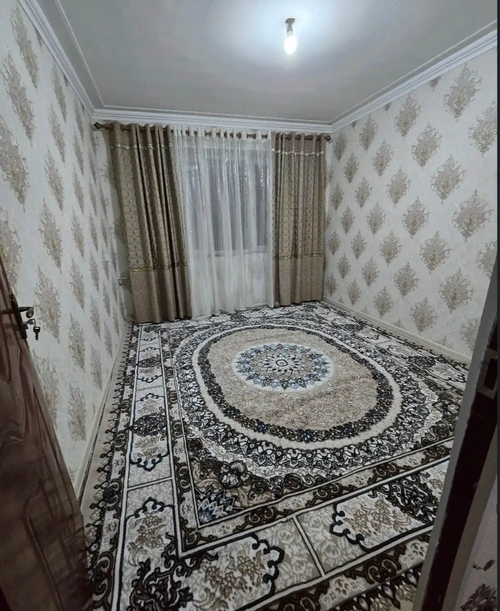 3-комн. квартира, 4 этаж, 62 м², Сино 32 мкр