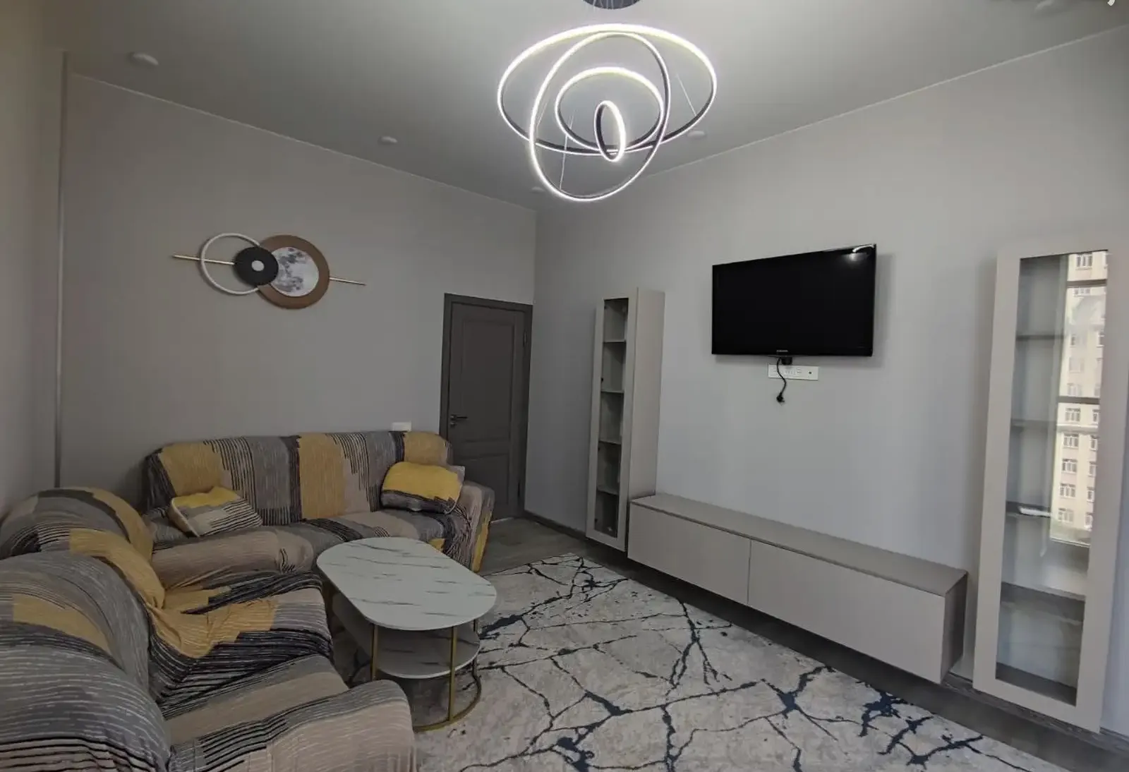 4-комн. квартира, 10 этаж, 111м², Молодежный театр