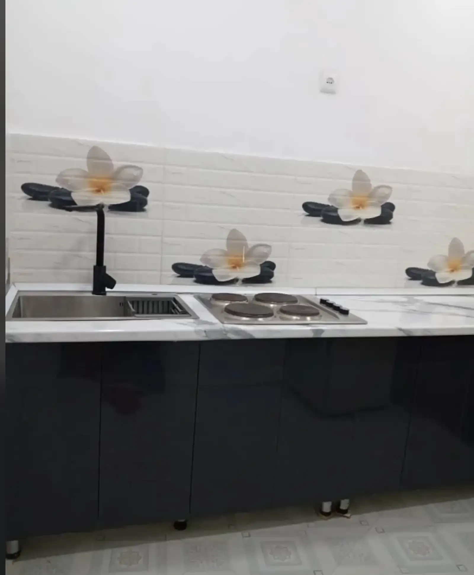 3-комн. квартира, 2 этаж, 80м², фирдавси
