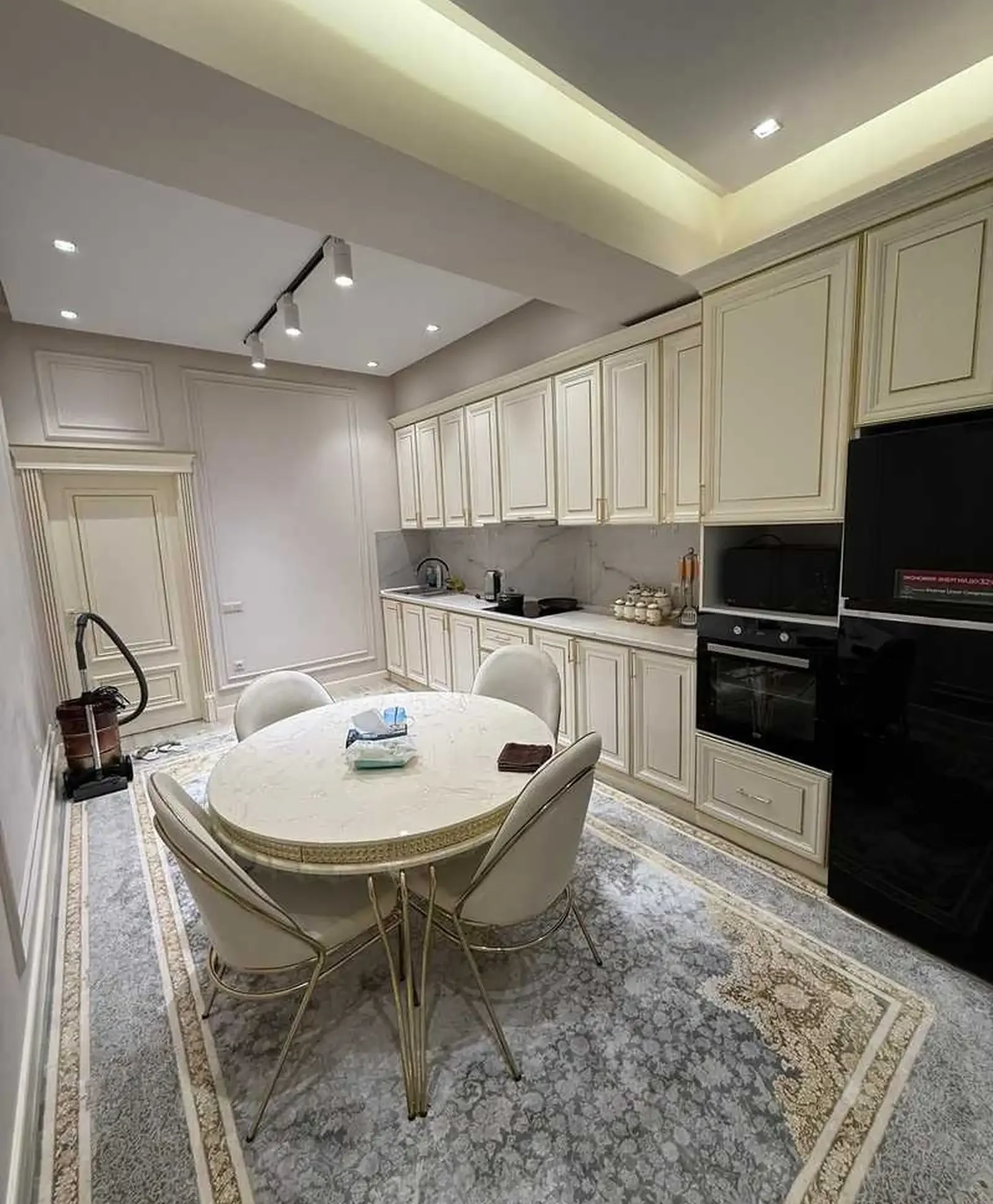 3-комн. квартира, 9 этаж, 100м², Садриддин Айни
