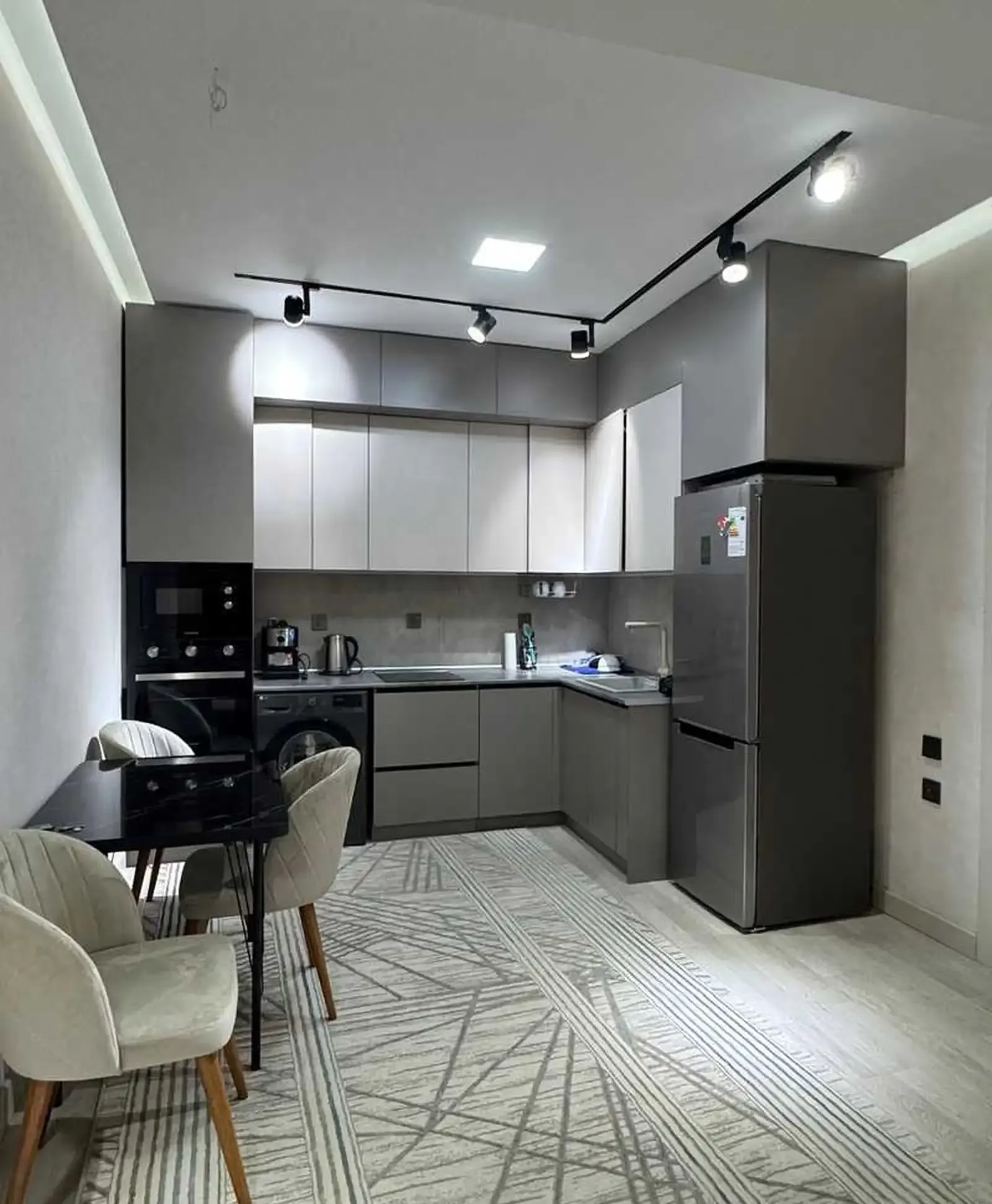 2-комн. квартира, 19 этаж, 60м², Дом Пума, Альфемо, Дом печать.