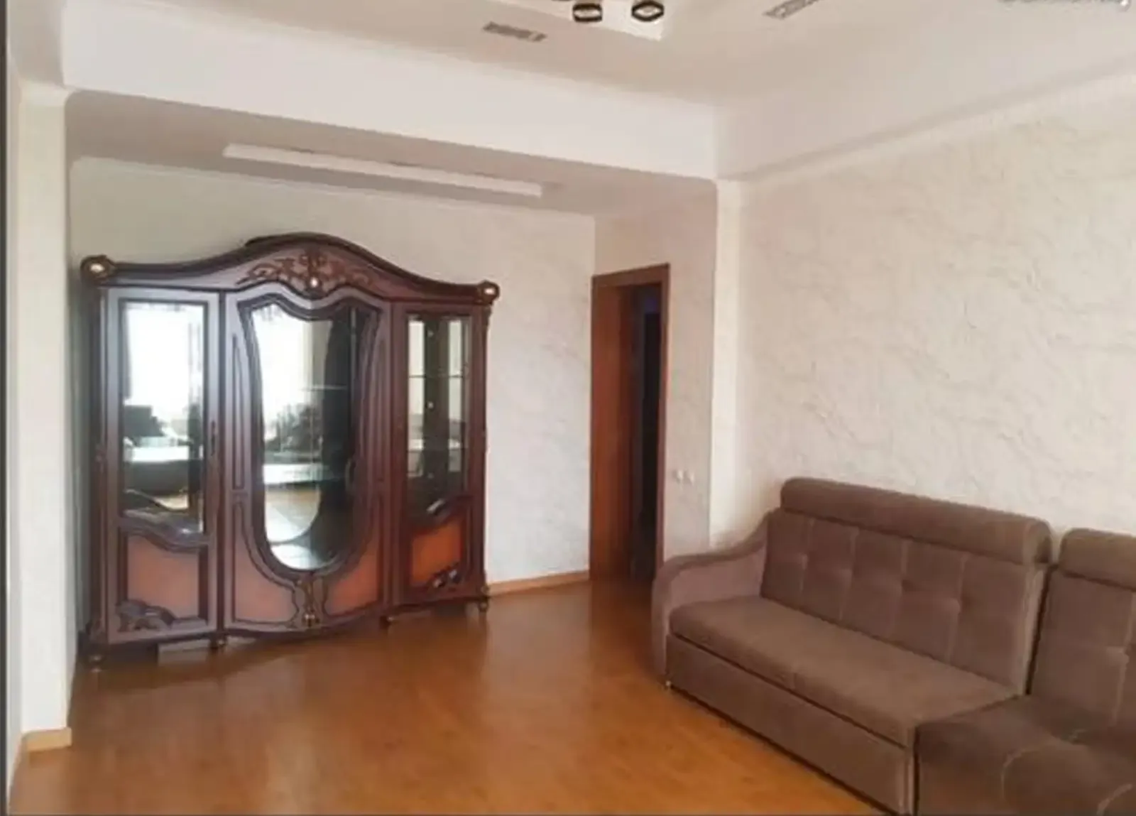 3-комн. квартира, 5 этаж, 110м², Сино 92 мкр
