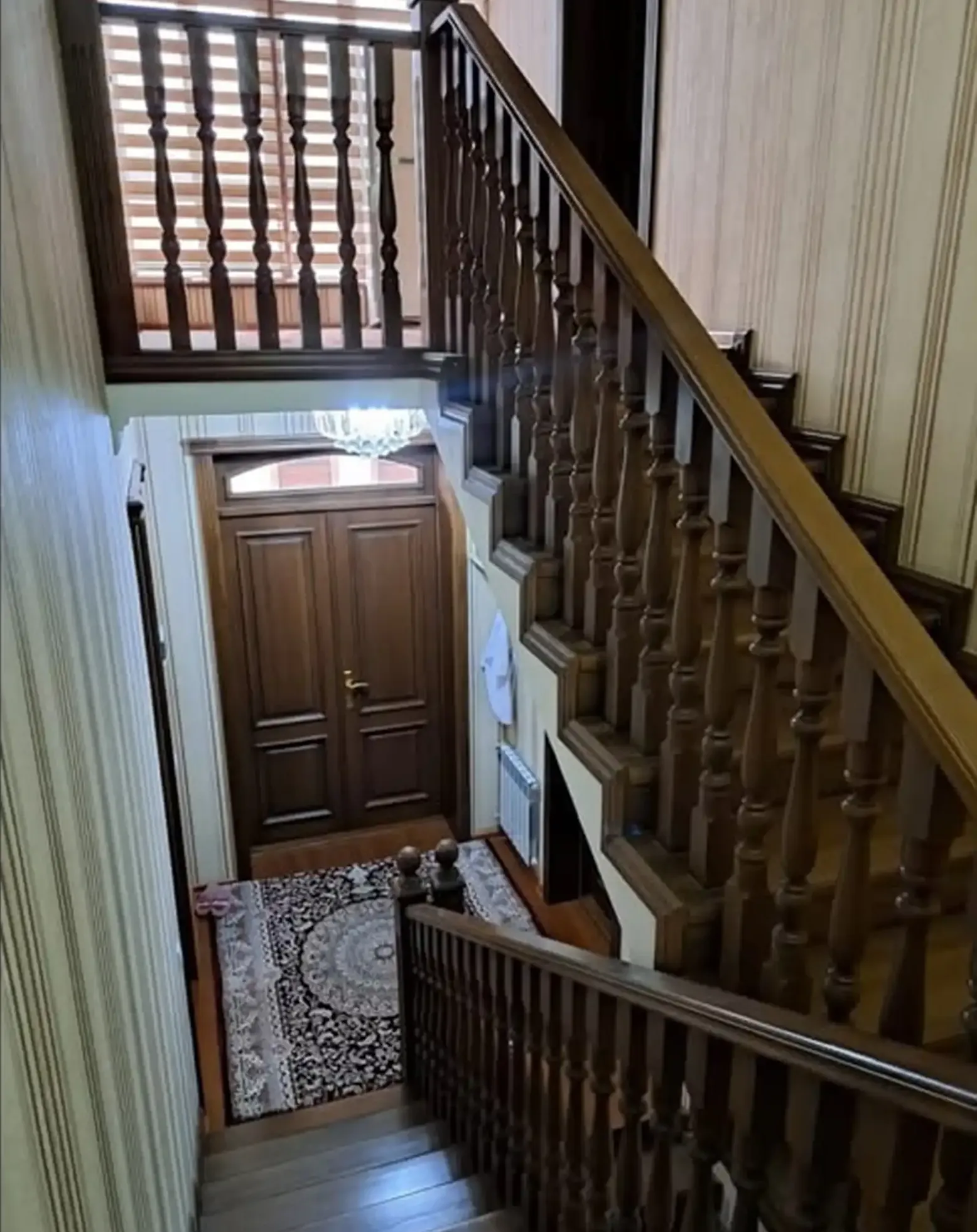2-этажный, 13 комнатный дом, 480 м², И. Сомони