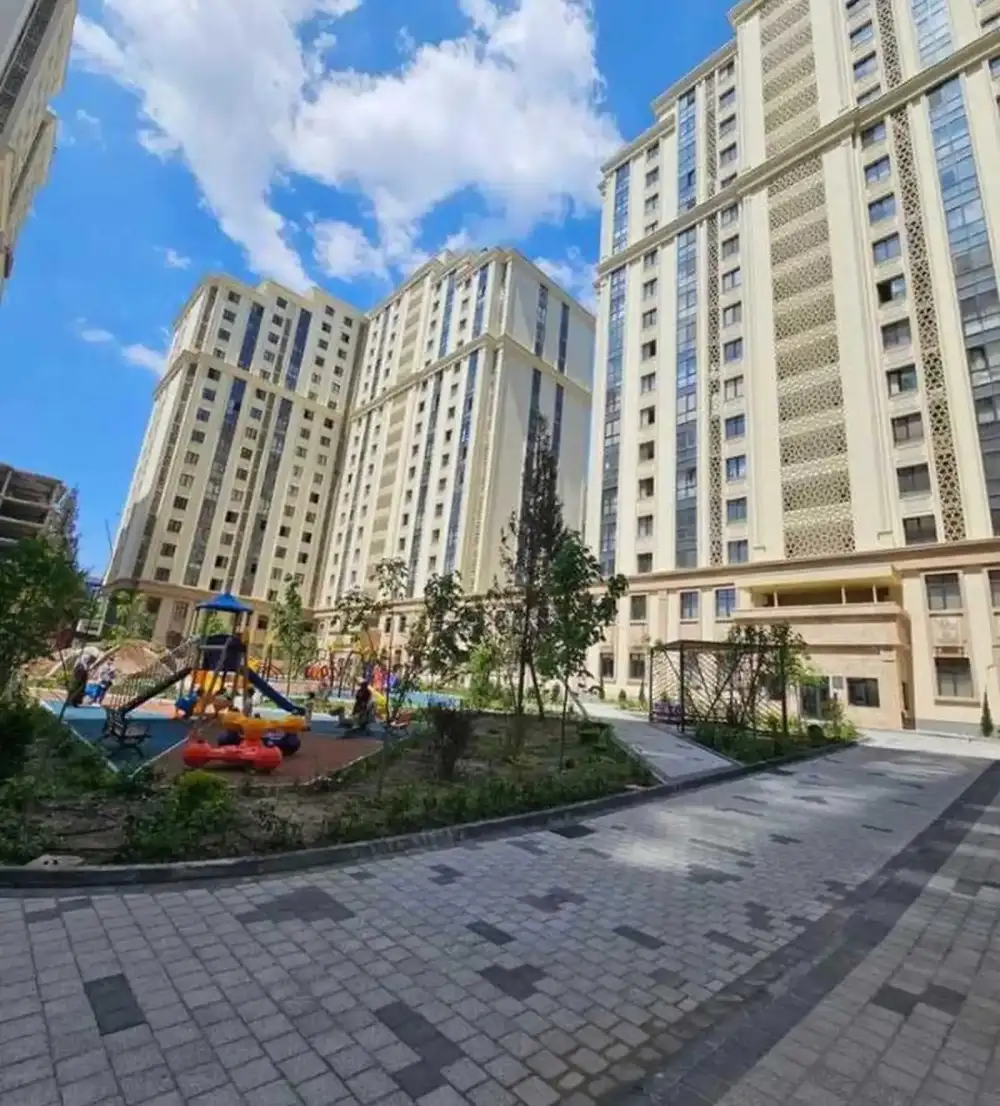2-комн. квартира, 4 этаж, 60м², Шохмансур (Чулочка доми Душанбе сити )