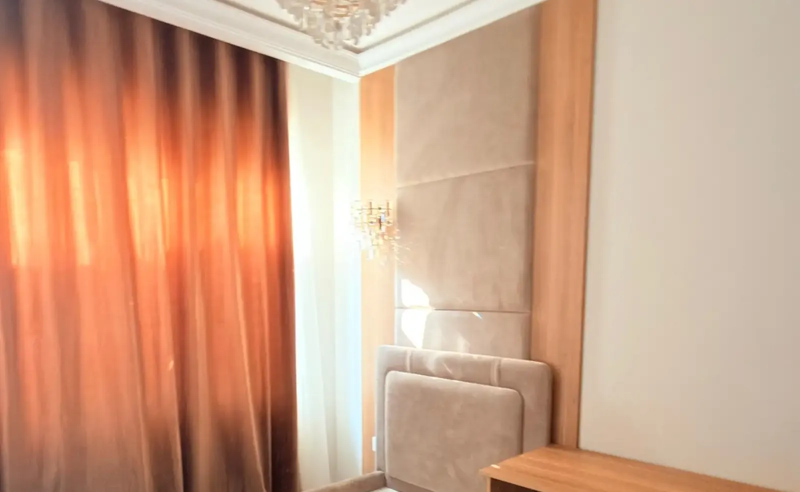 3-комн. квартира, 14 этаж, 175 м², На против Парк Айнӣ (нотариус И. Сомонӣ)