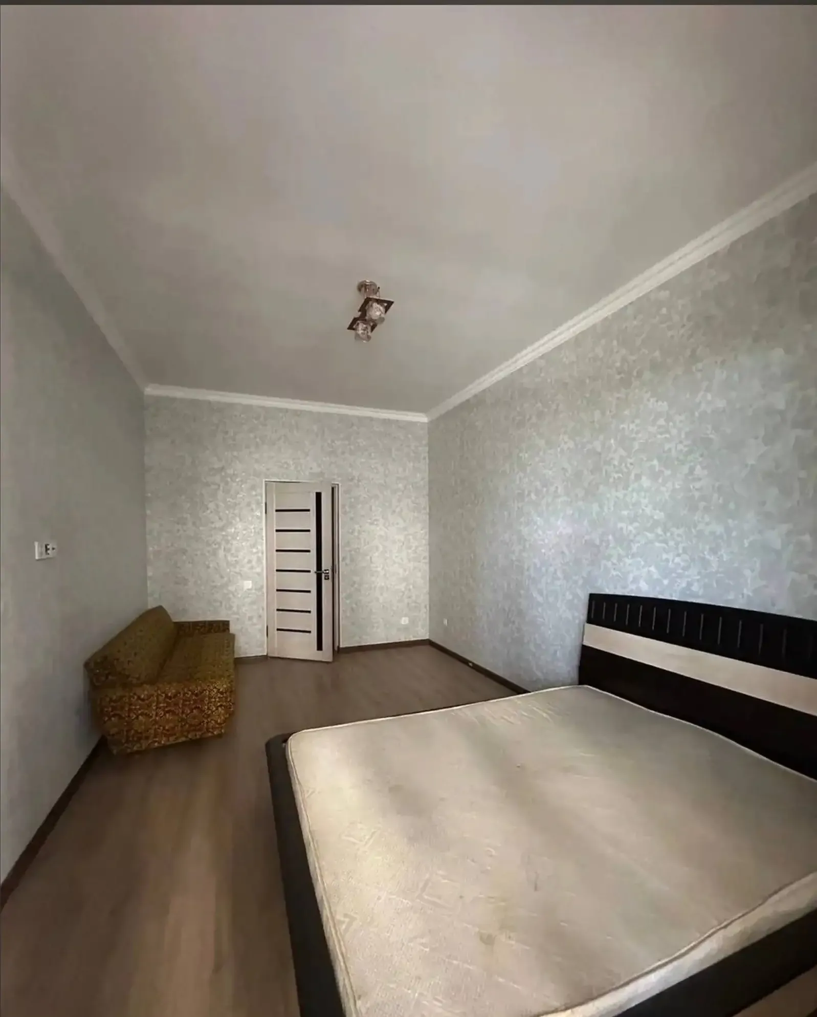 3-комн. квартира, 4 этаж, 75 м², н.Исмоили Сомони,Овир