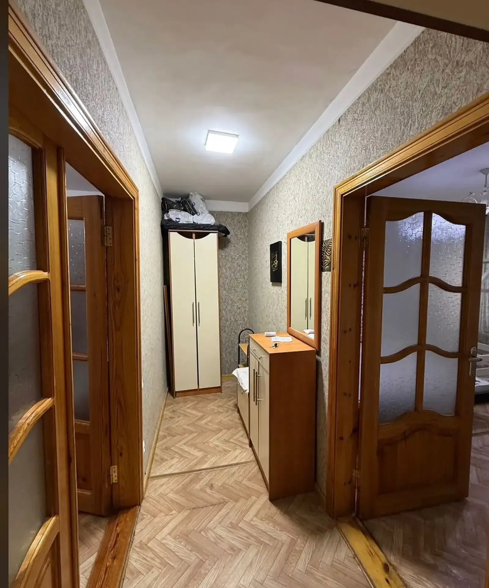 2-комн. квартира, 3 этаж, 65м², Сино