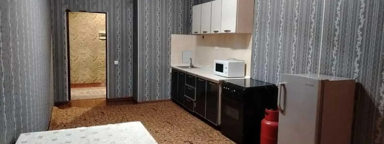 3-комн. квартира, 4 этаж, 130м², Шохмансур