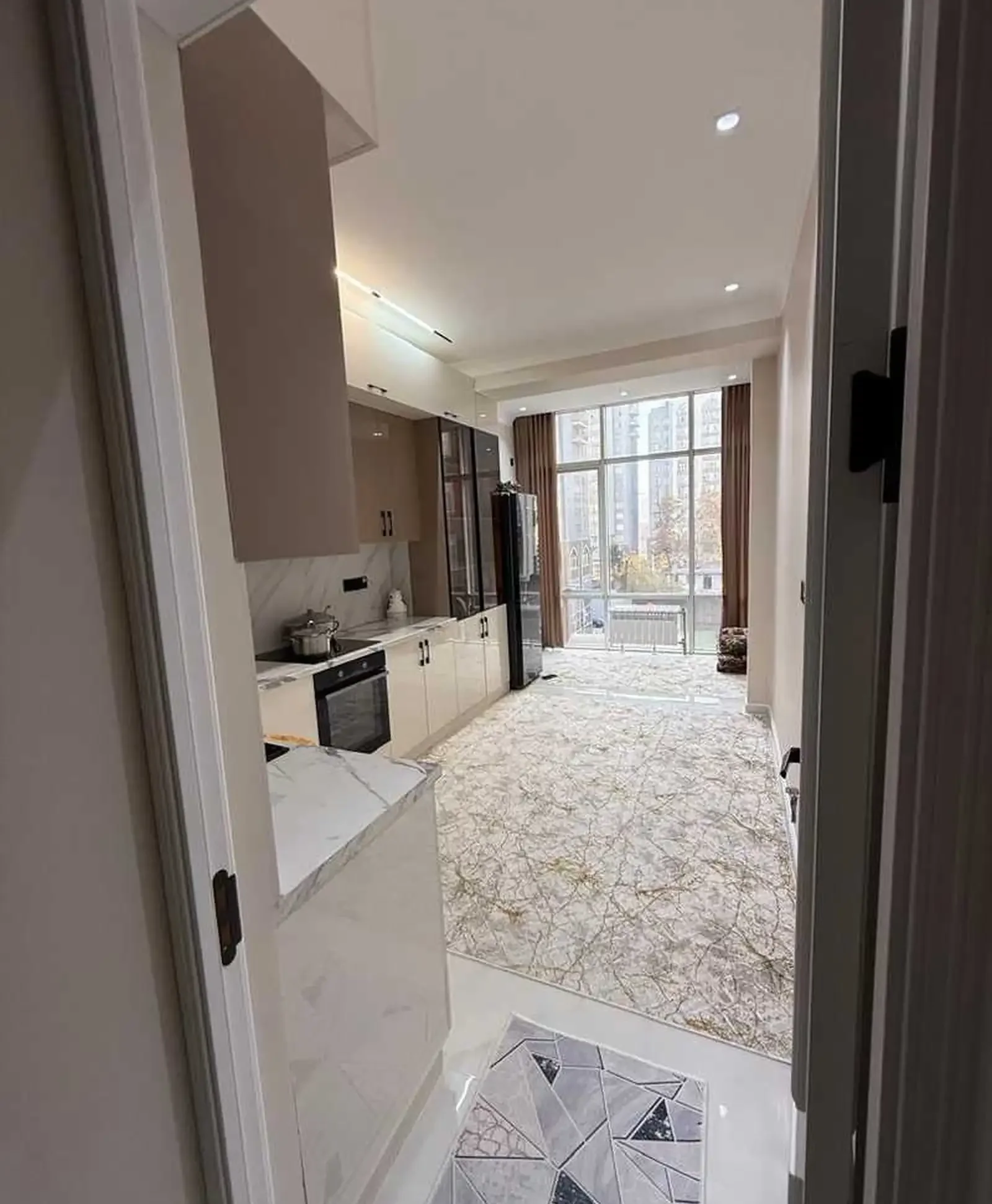 2-комн. квартира, 3 этаж, 80м², Шохмансур Парк Алишер навои