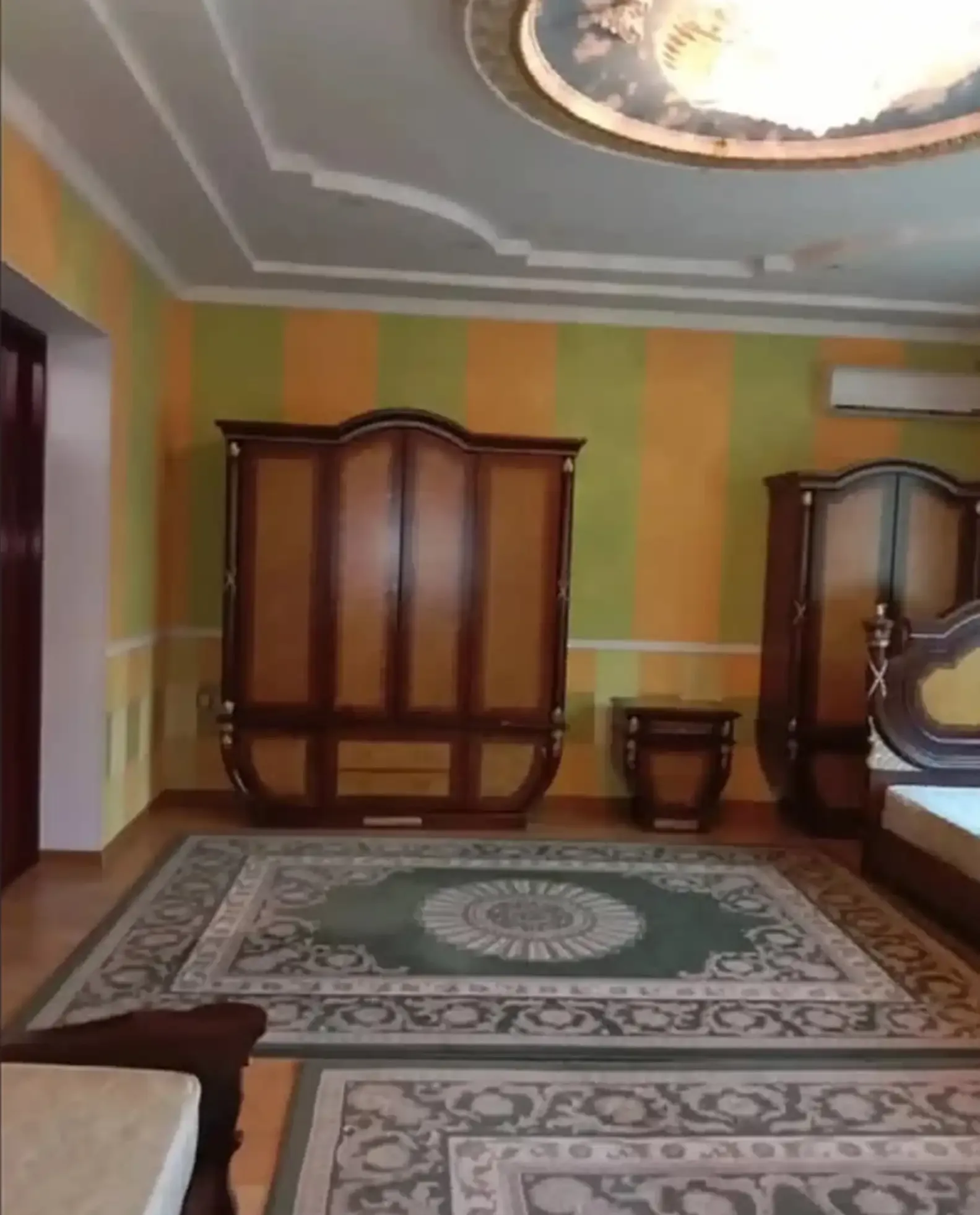 2-этажный, 8 комнатный дом, 450 м², И. Сомони