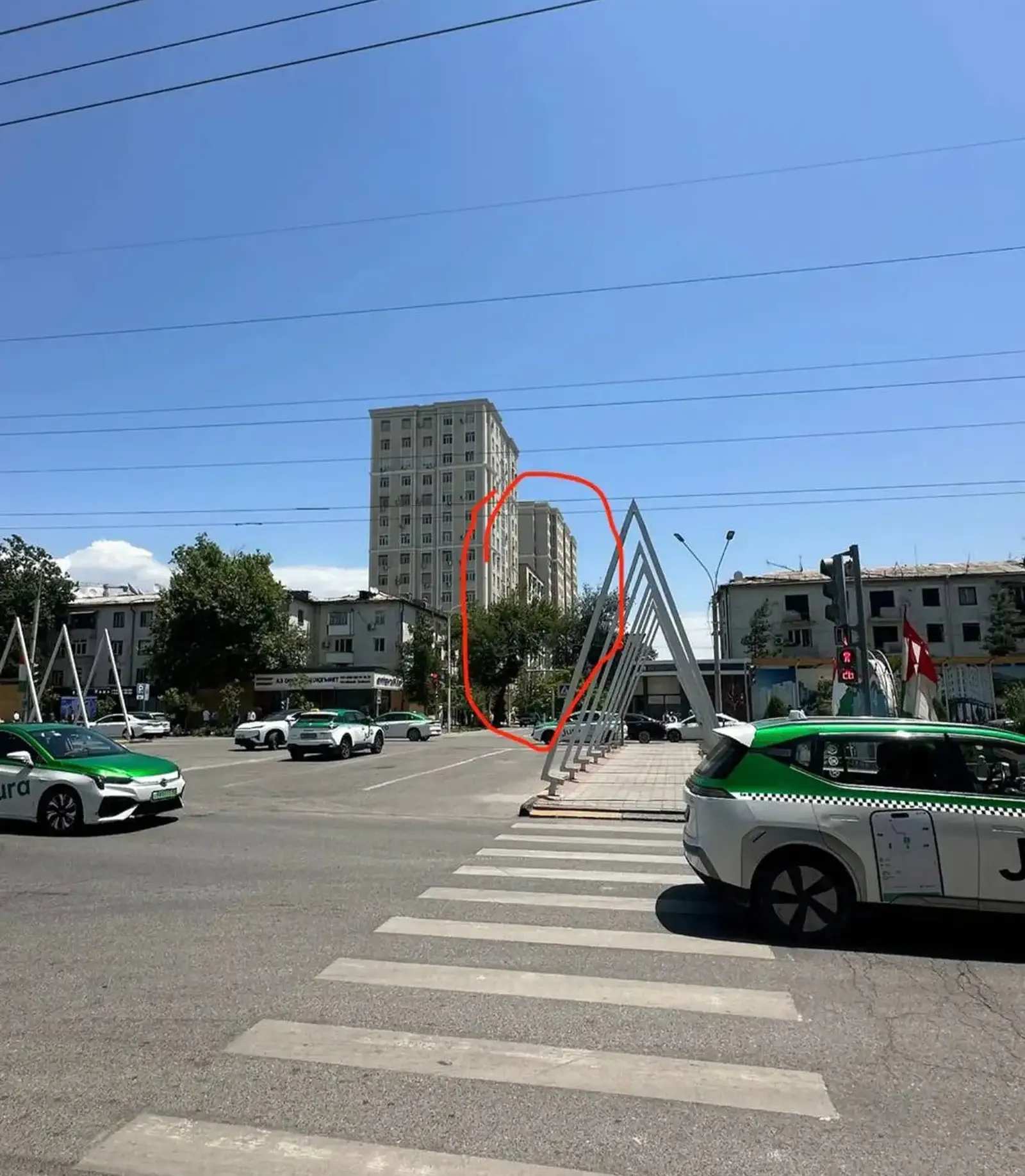 3-комн. квартира, 5 этаж, 93 м², Фирдавси, Цирк