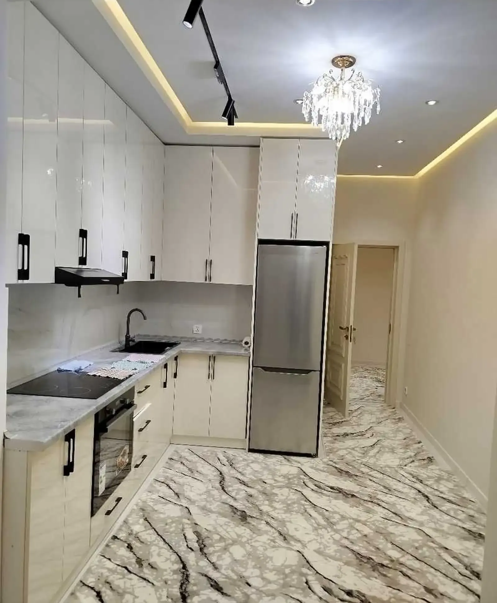 2-комн. квартира, 7 этаж, 72м², шохмансур