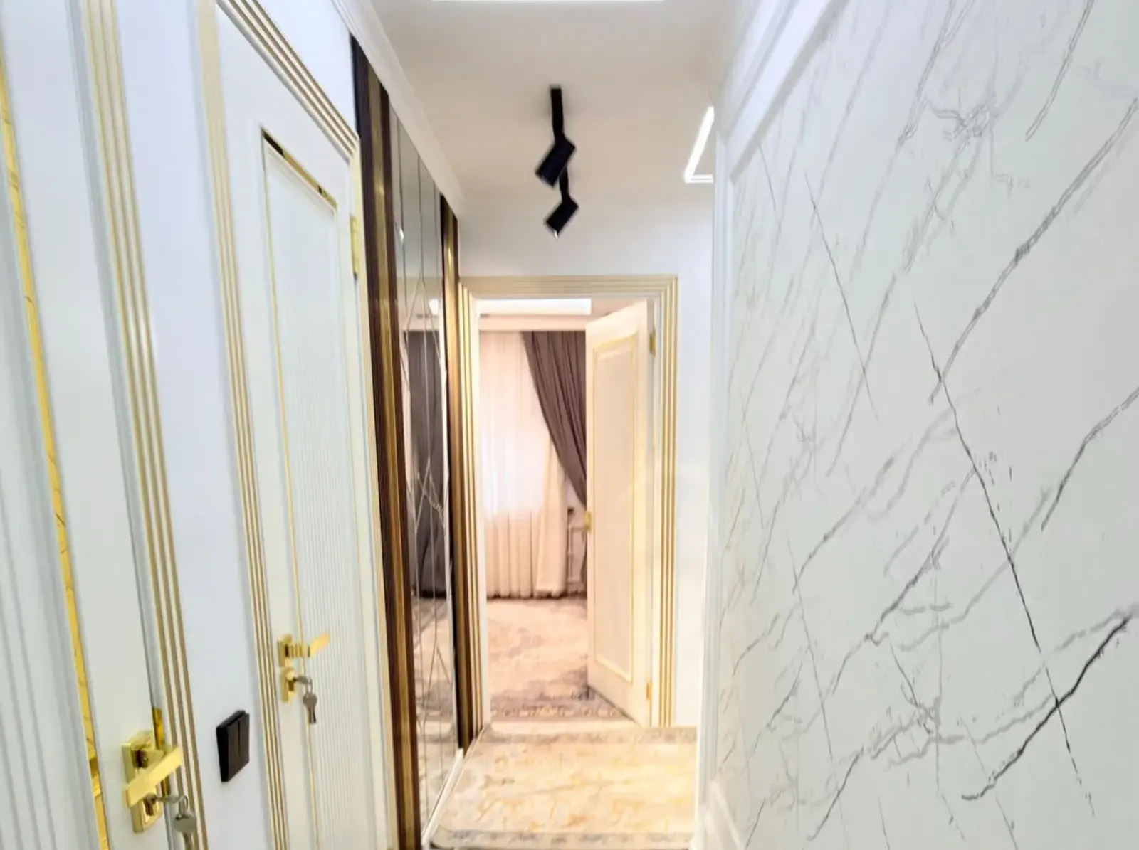 3-комн. квартира, 3 этаж, 60 м², Профсоюз, сзади Генеральной Прокуратуры