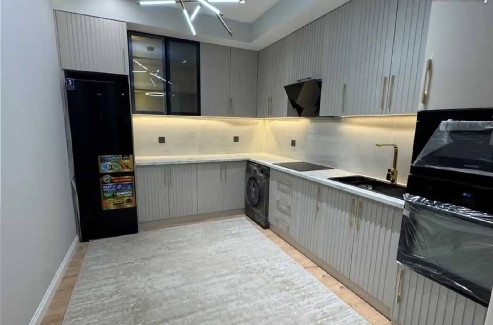 2-комн. квартира, 10 этаж, 77 м², шохмансур
